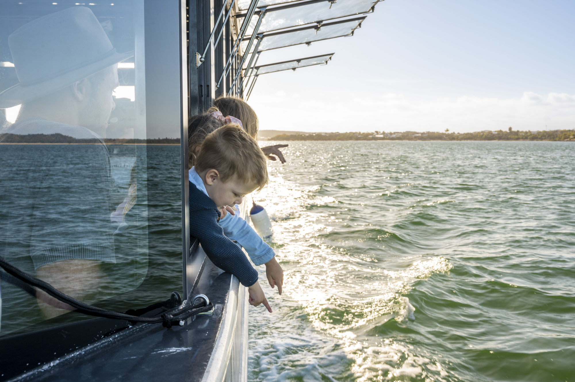 Coffin Bay Short and Sweet Oyster Farm Tour - 6 Oysters Included