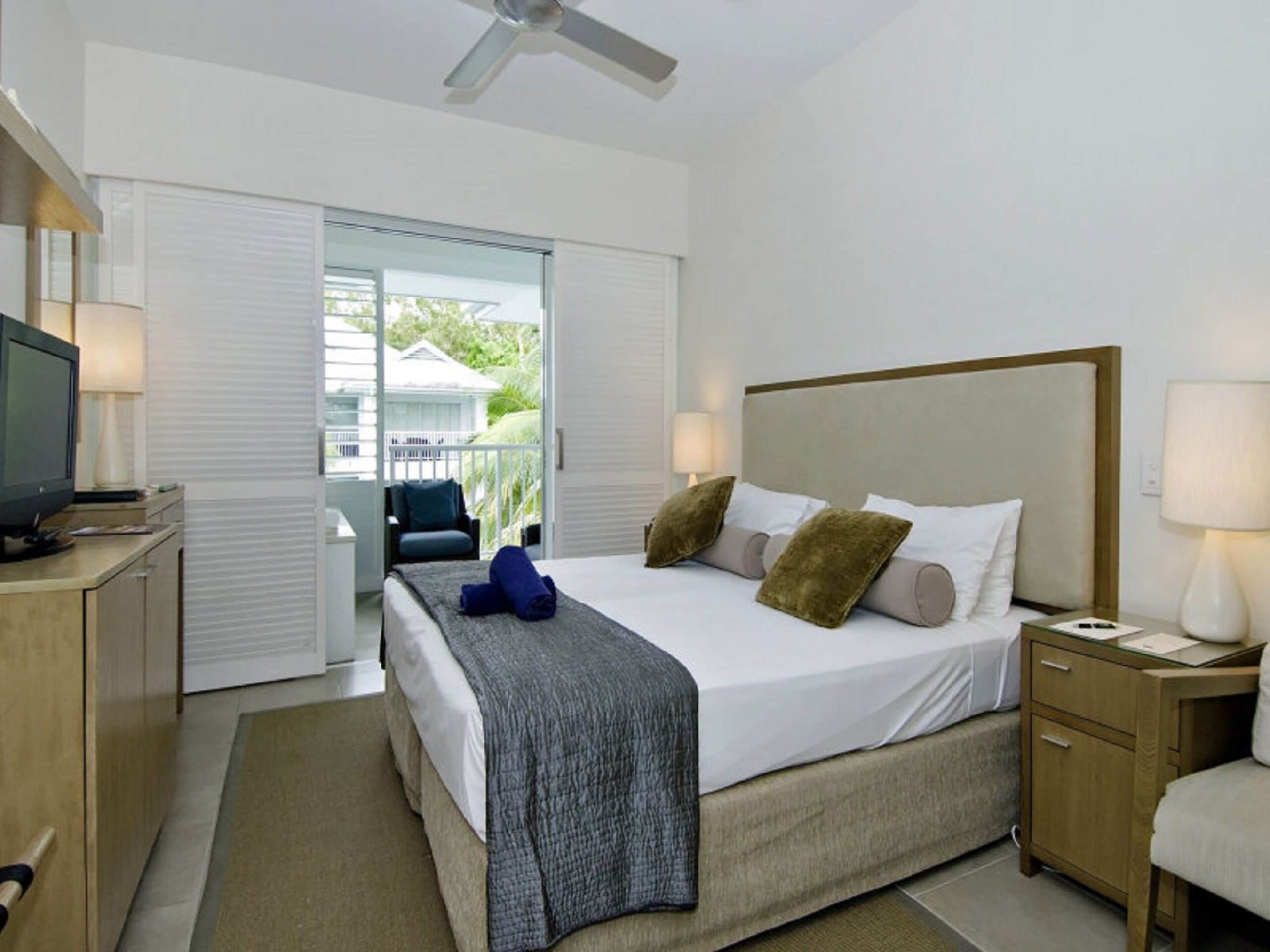 Beach Club Port Douglas 3 Bedroom Luxury Apartment