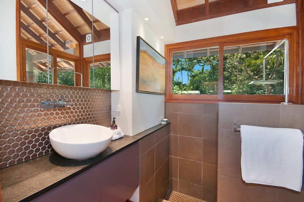 Bogan VIlla - couples escape with pool on the edge of Byron