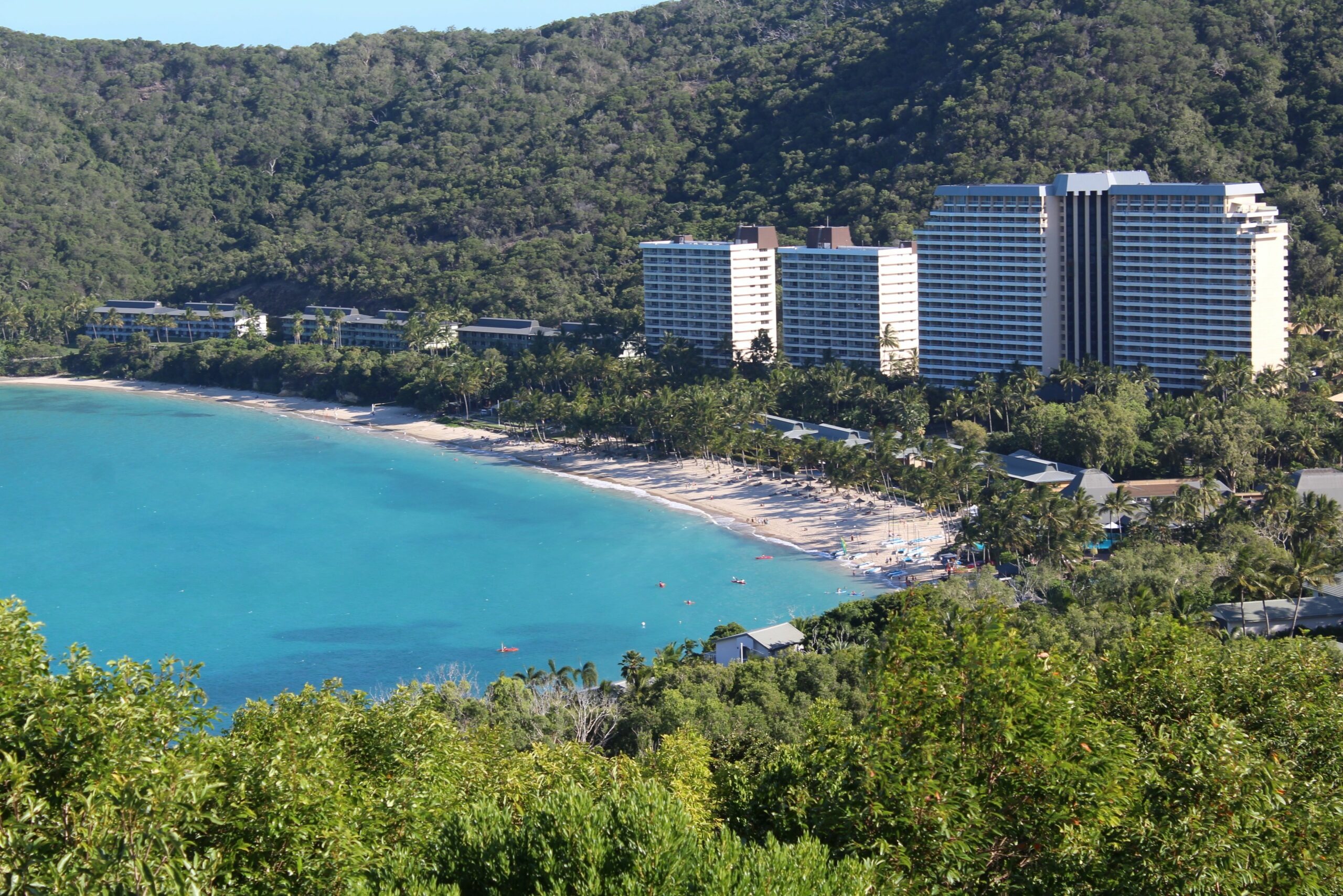 Oasis 25 Hamilton Island