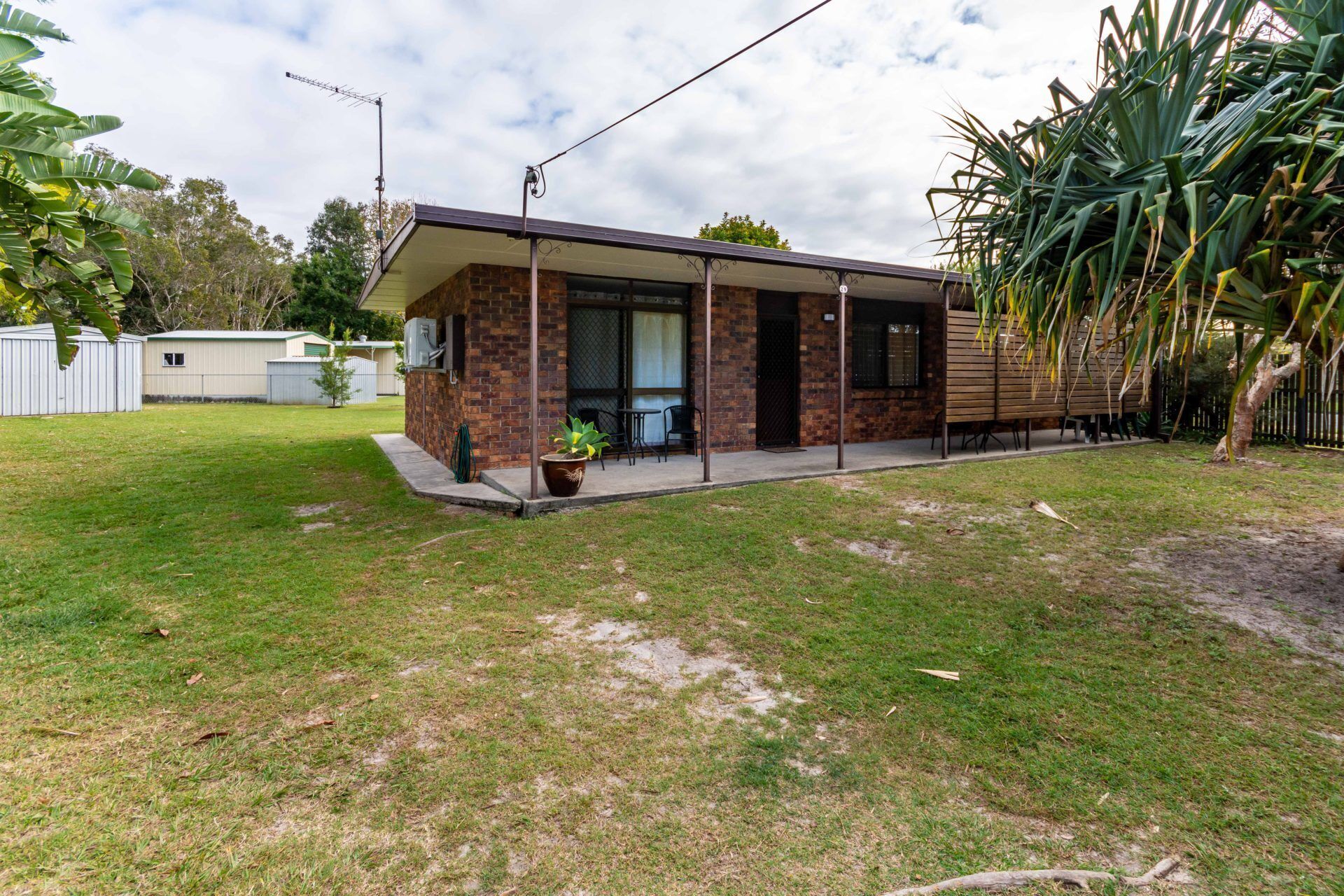 Pet Friendly Lowset Home With Room for a Boat, Wattle Ave, Bongaree