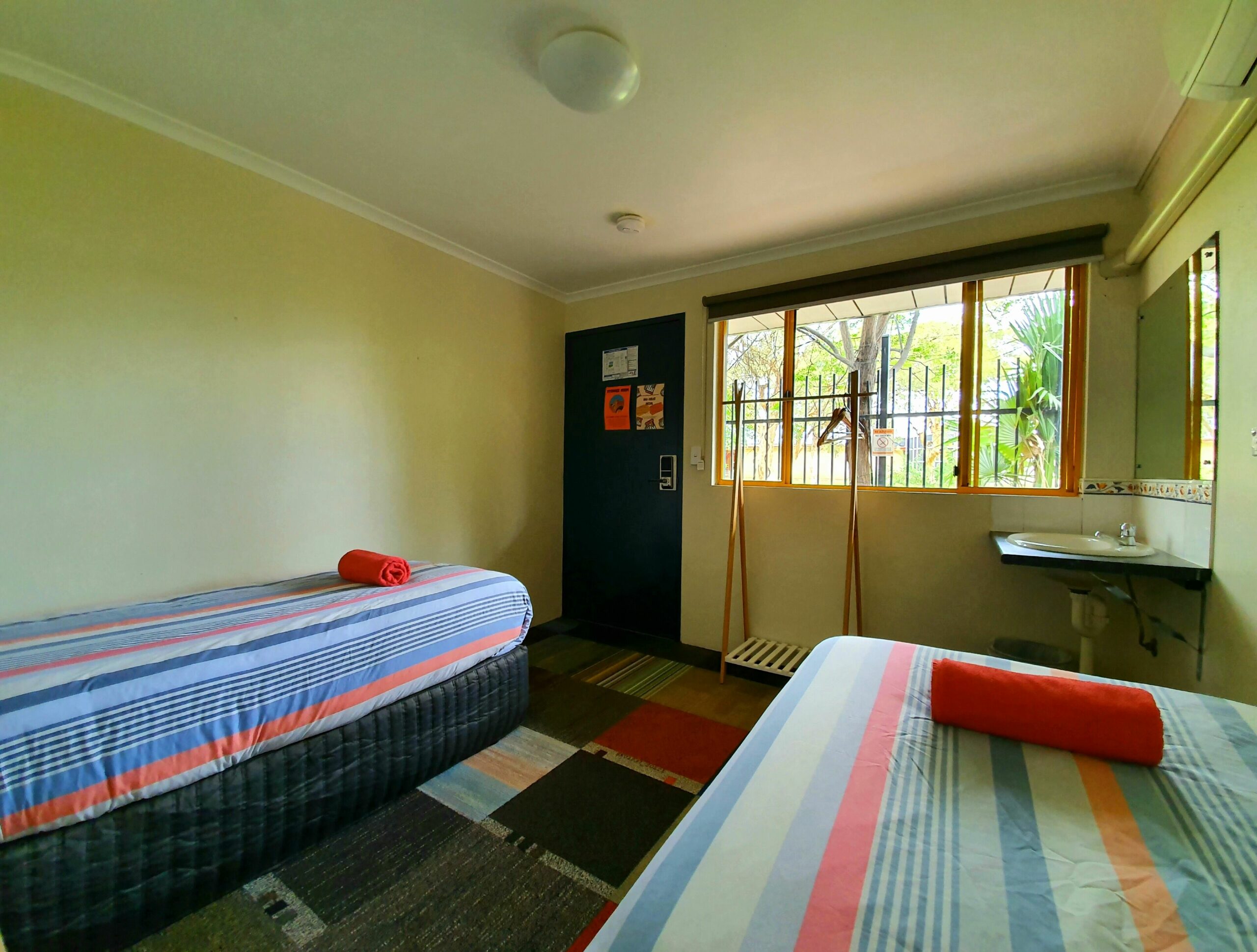 Jump Inn Alice Budget Accommodation