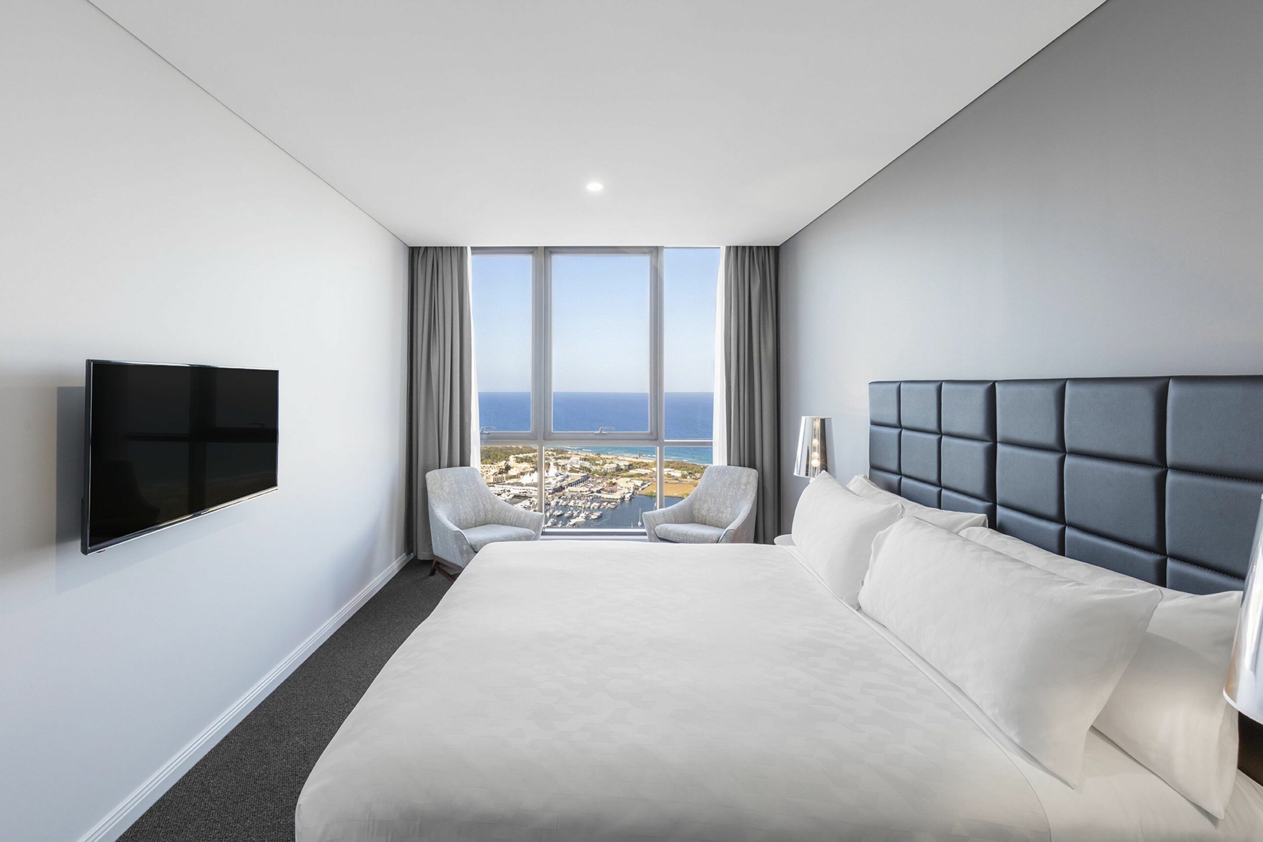 Meriton Suites Southport, Gold Coast