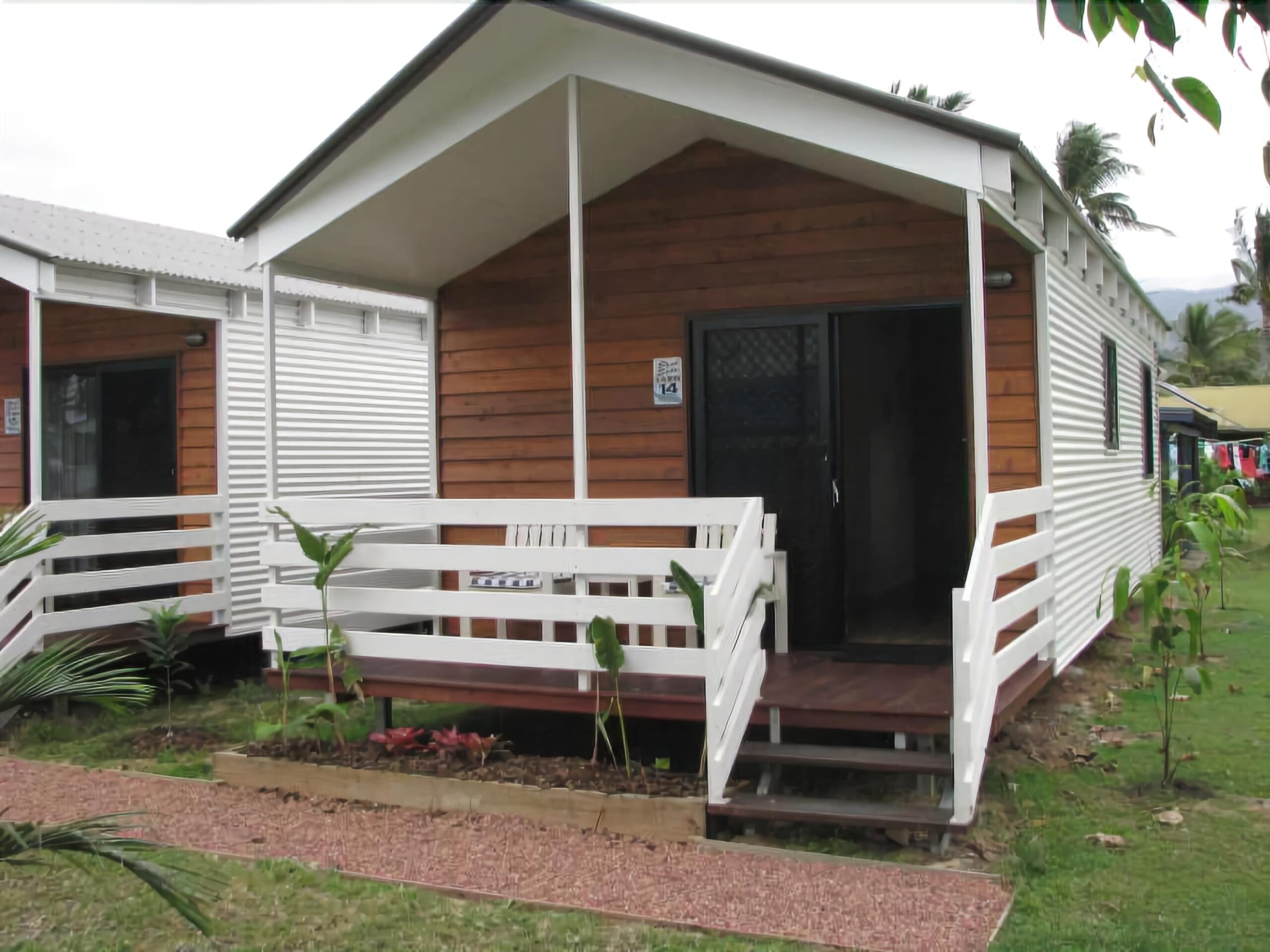 Cardwell Beachcomber Motel and Tourist Park