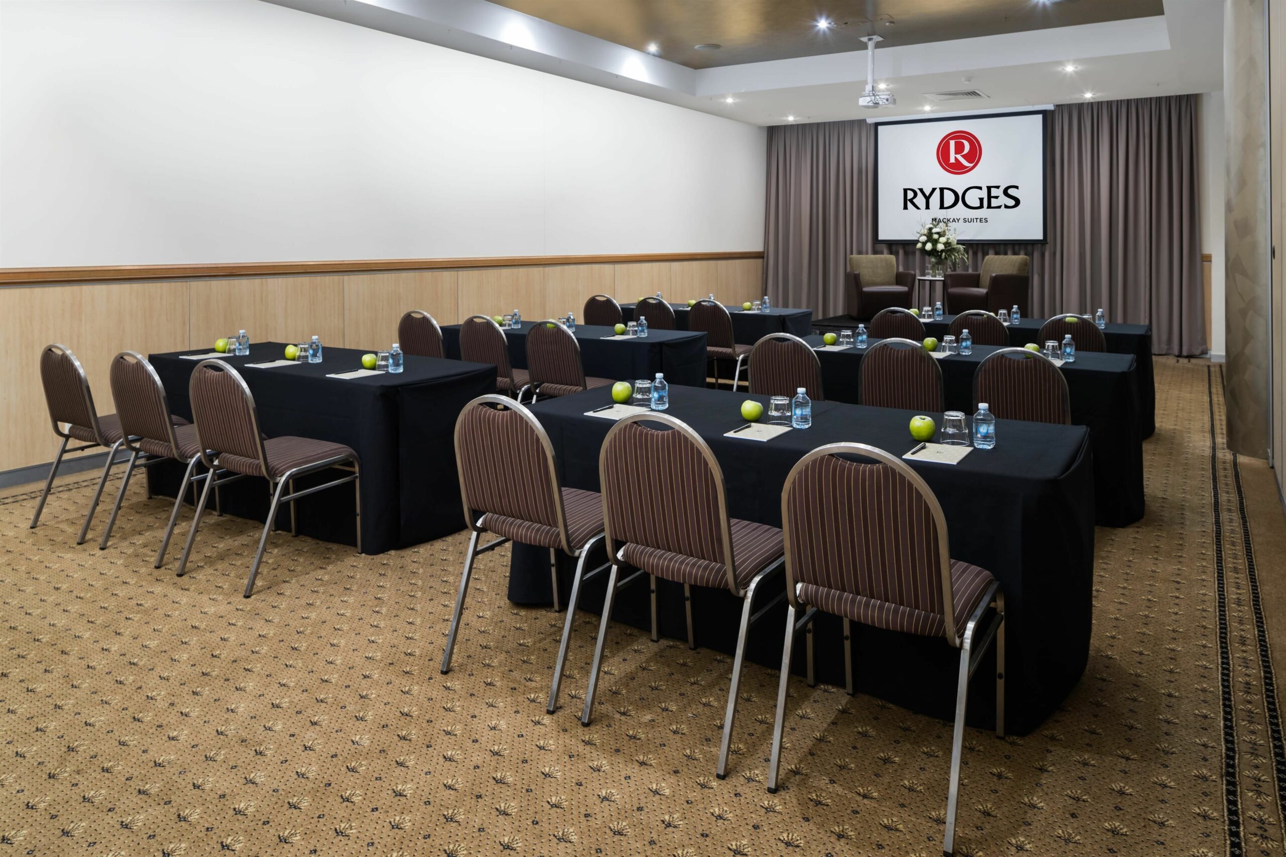 Rydges Mackay Suites