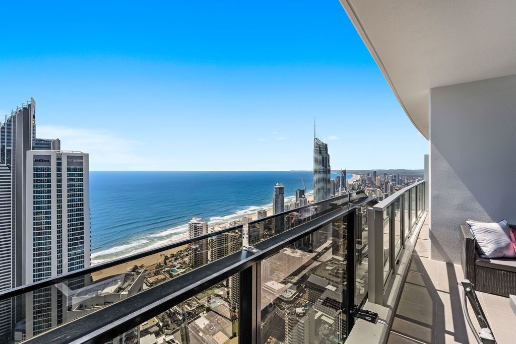 Circle on Cavill Surfers Paradise - GCLR