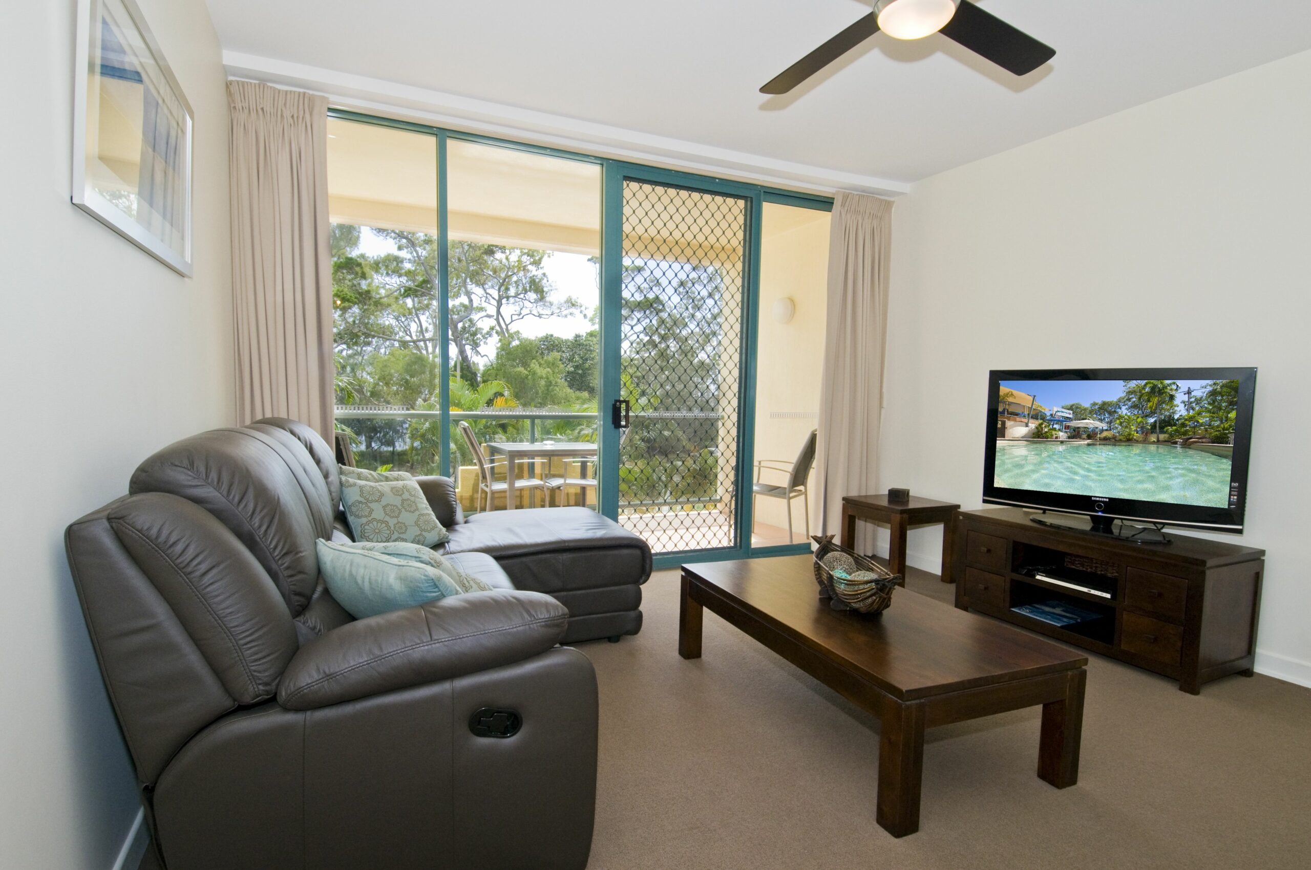 Shelly Bay Resort