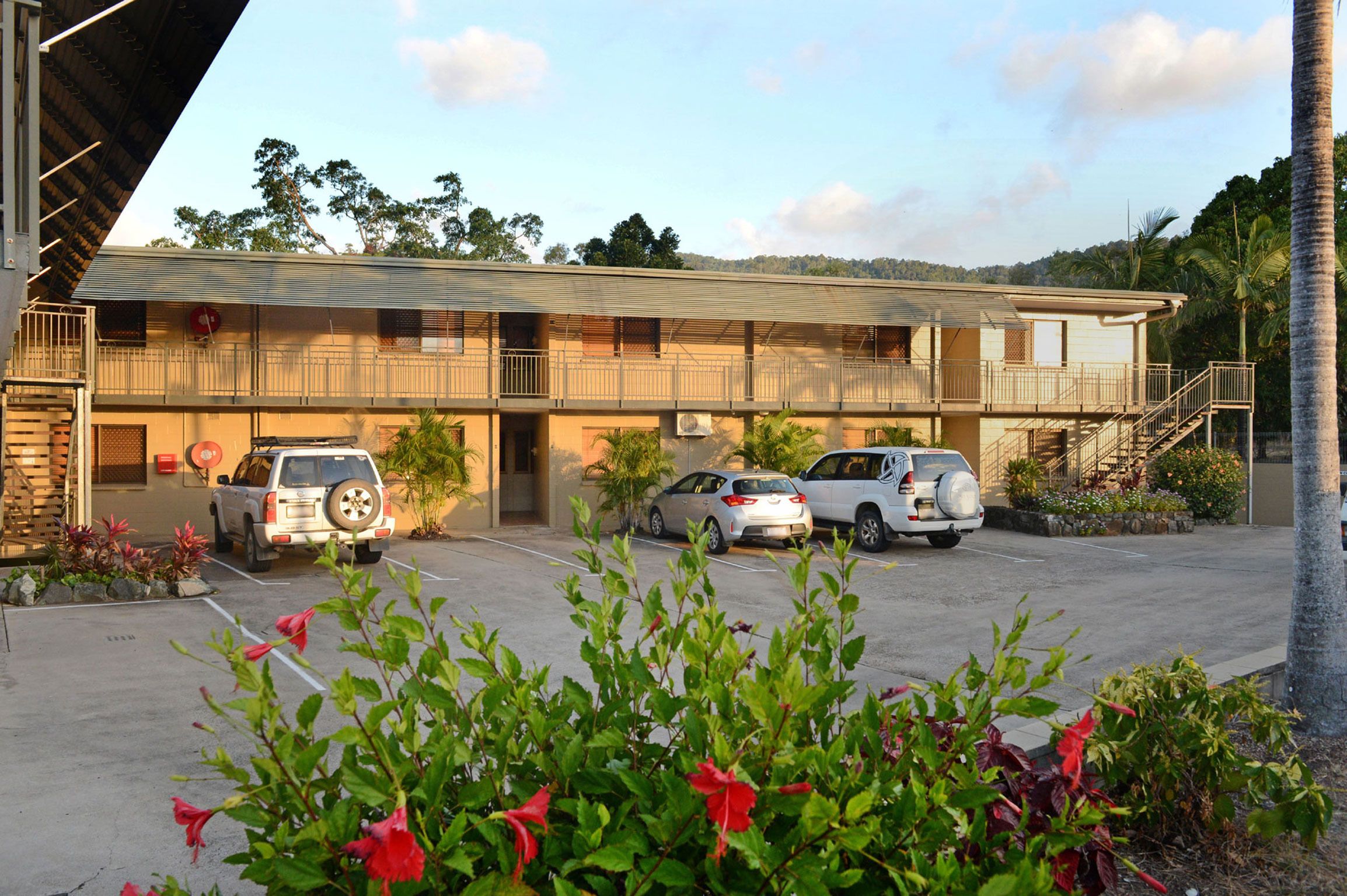 Whitsunday Waterfront Apartments