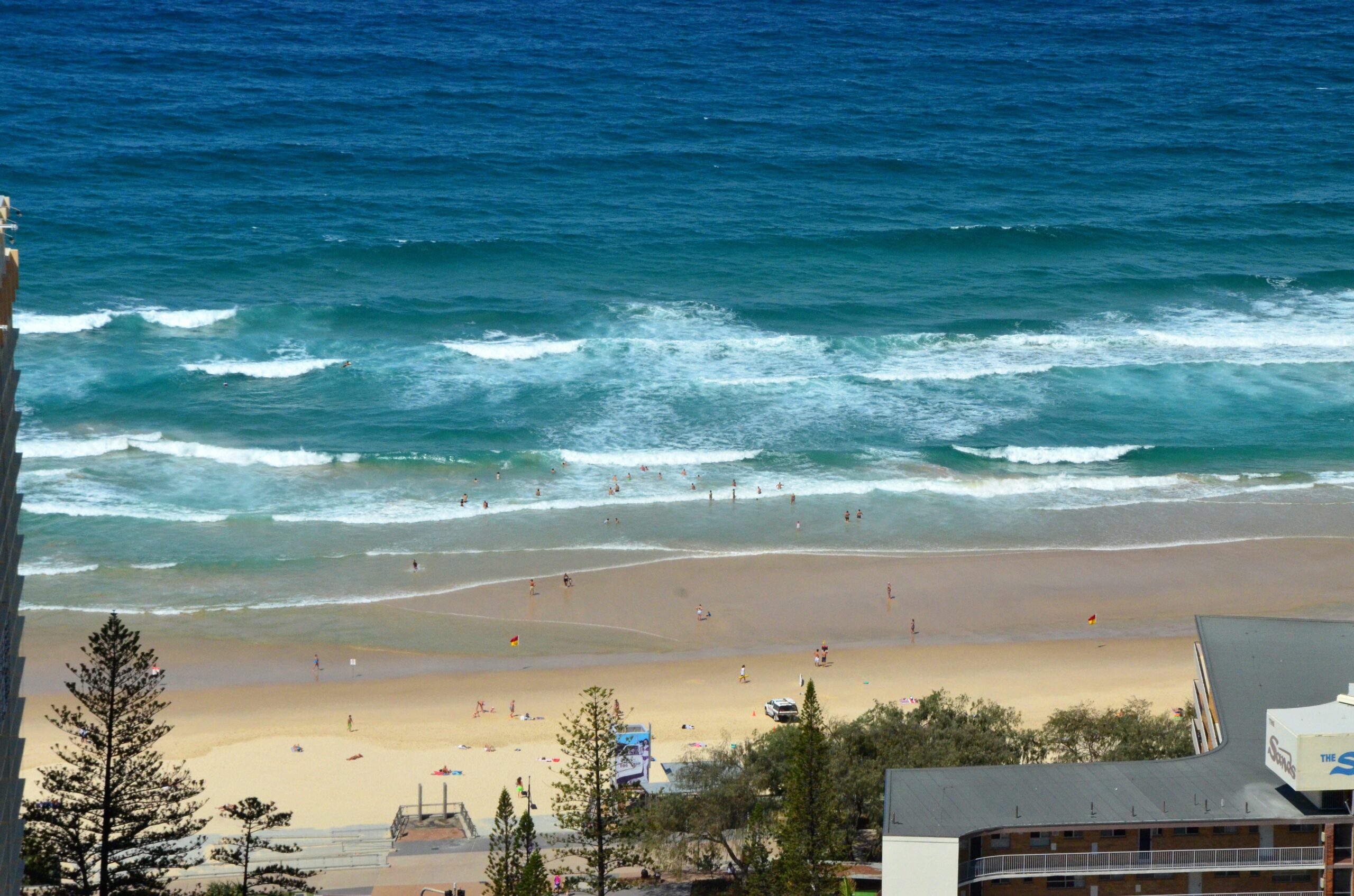 Chevron Renaissance - HR Surfers Paradise