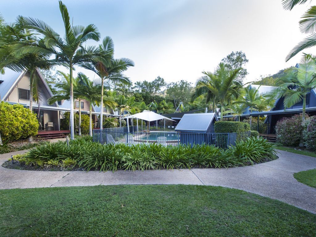 Canopy Chalet 4 - Nelly Bay, QLD