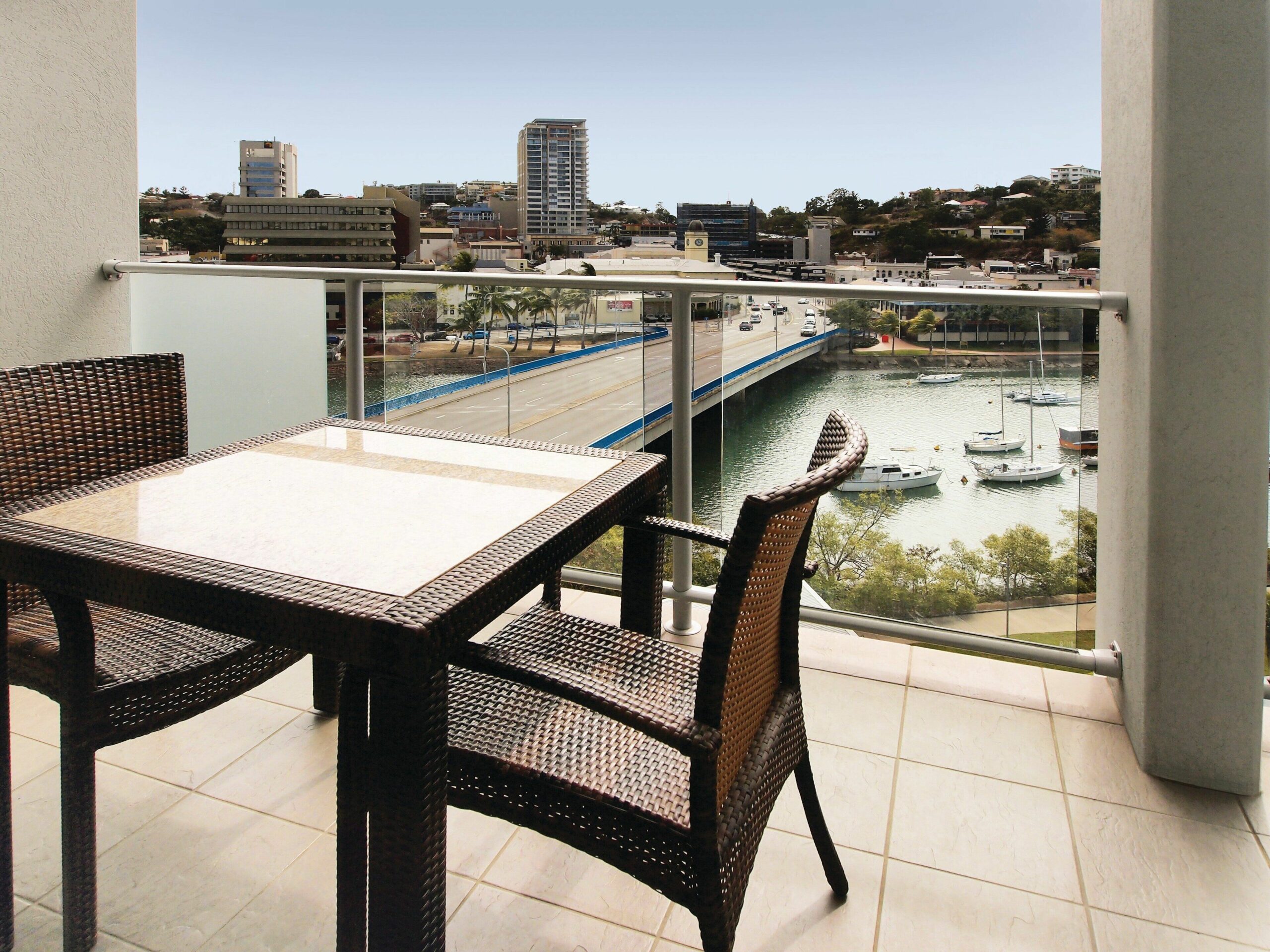 Oaks Townsville Gateway Suites