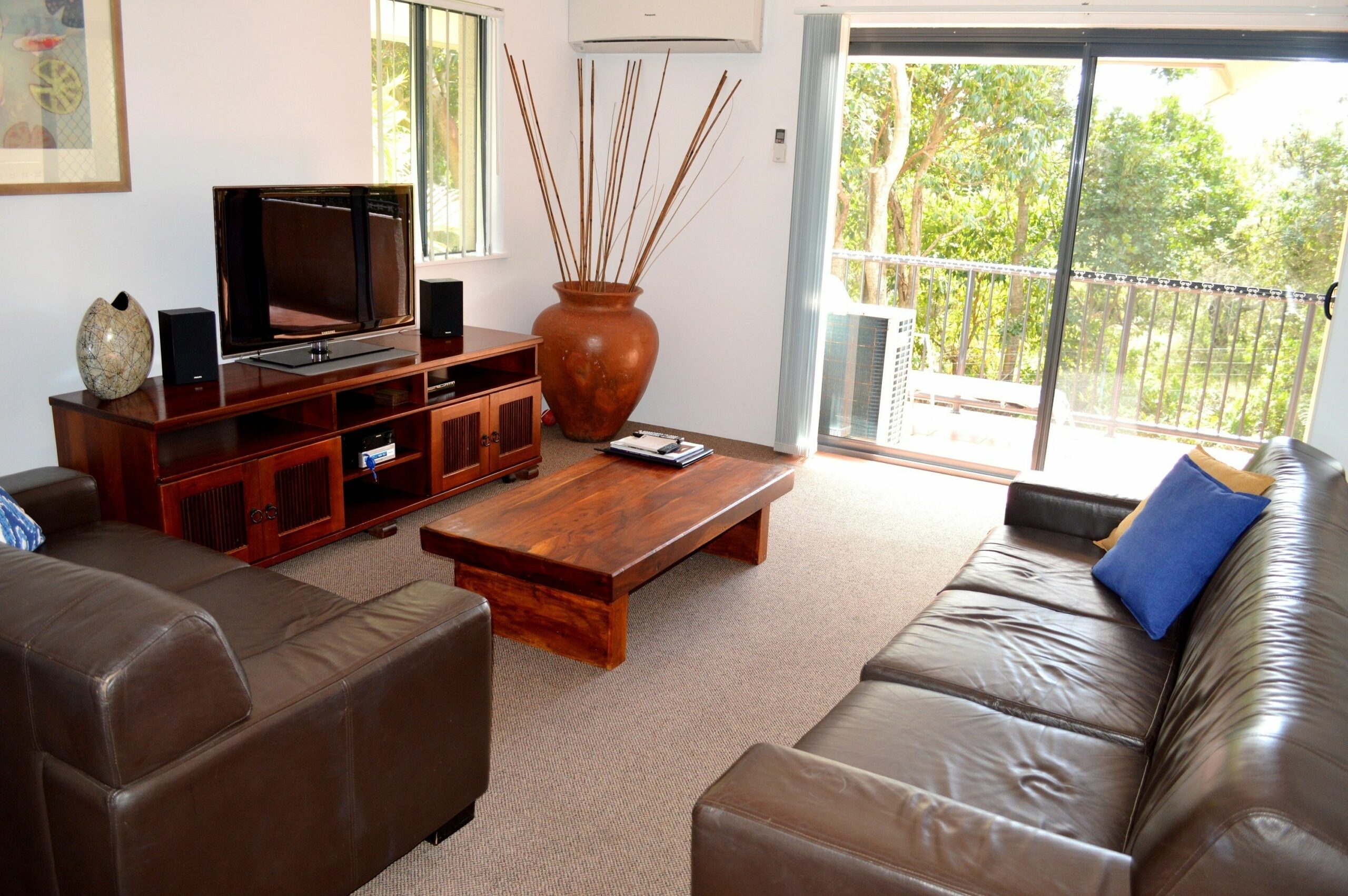 Outrigger Bay Apartments