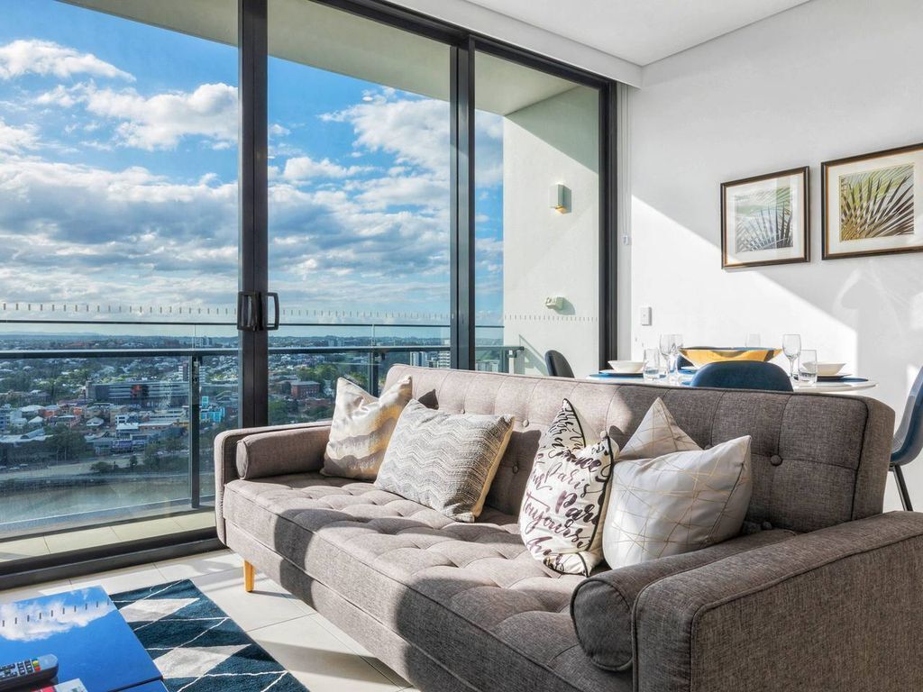 Stunning 1bed apt @ Southbank w/ Pool & Parking