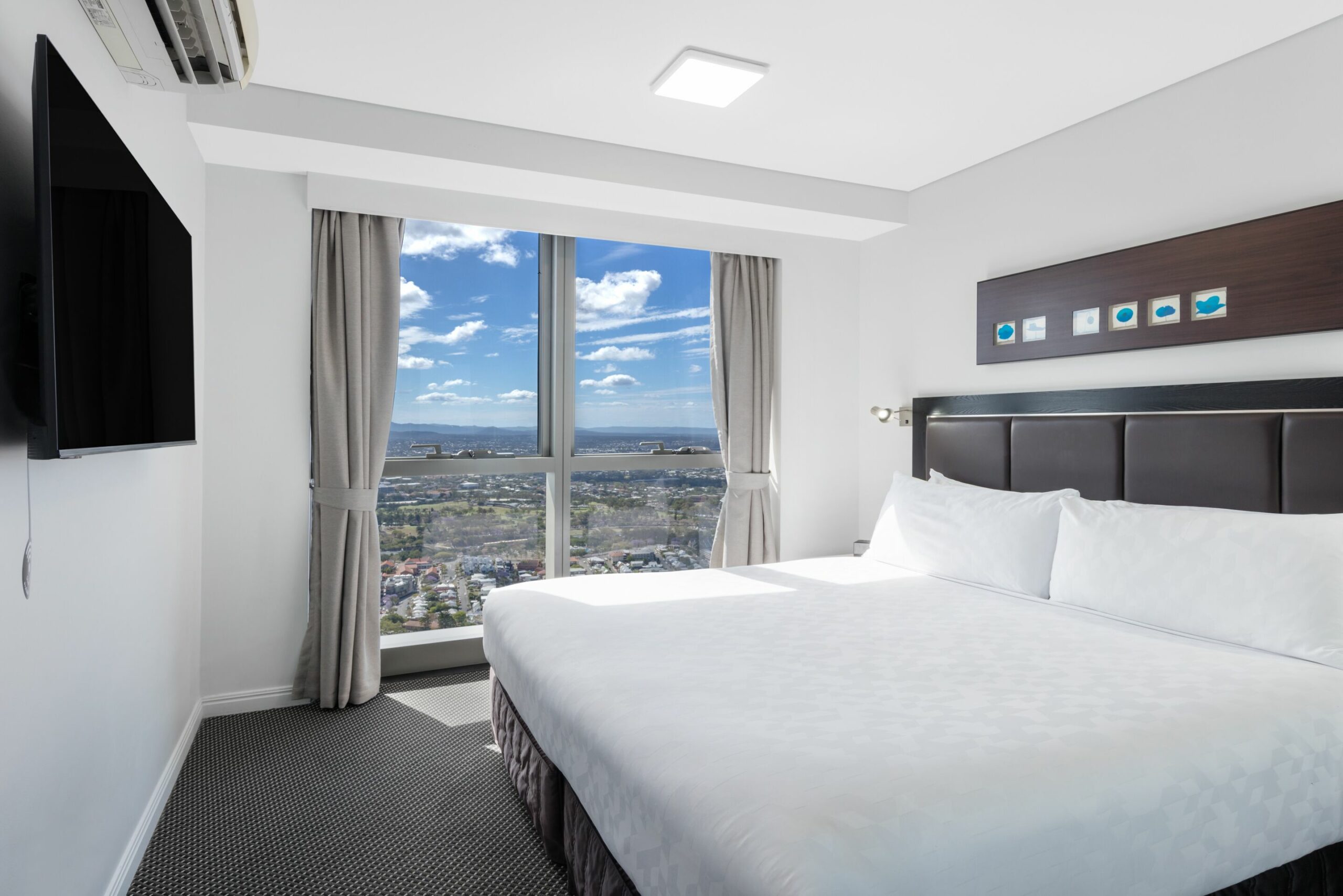 Meriton Suites Adelaide Street, Brisbane