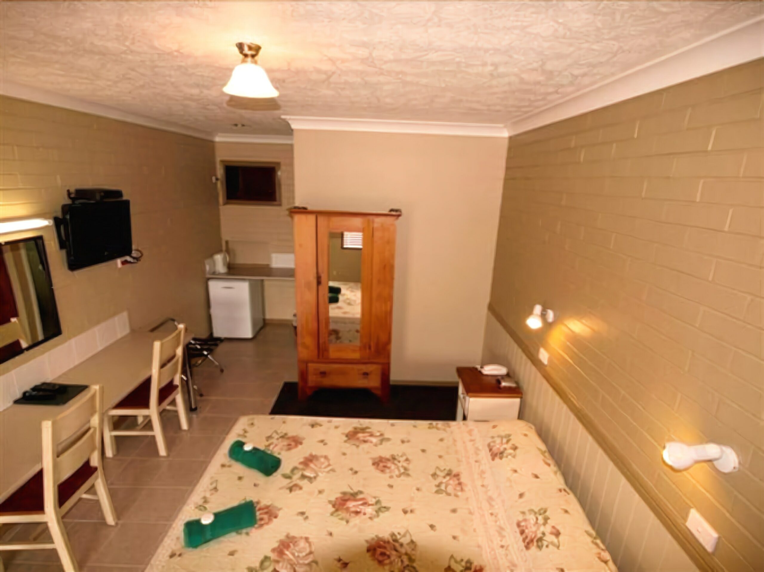 Barcaldine Country Motor Inn