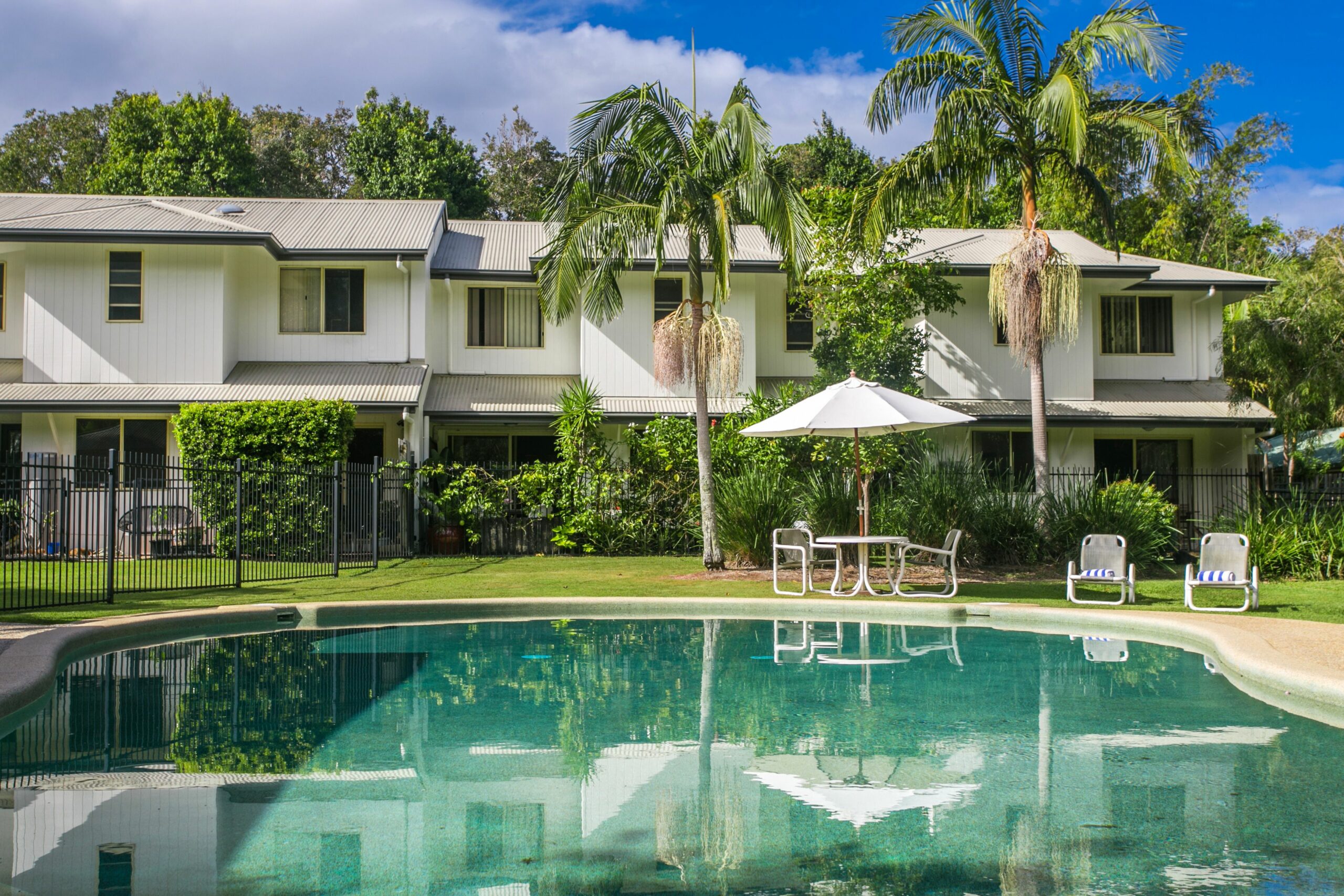 Byron Lakeside Holiday Apartments