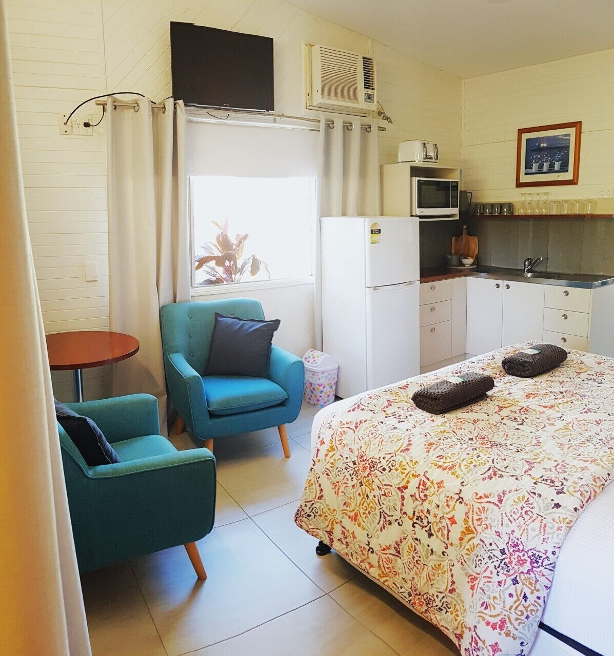 Bargara Gardens Motel & Holiday Villas