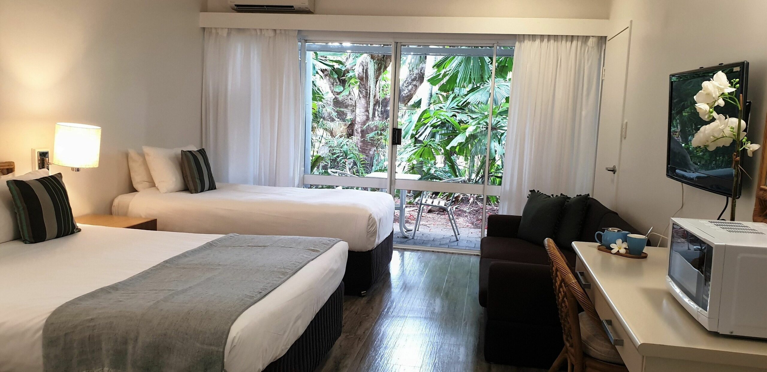 Castaways Resort & Spa Rainforest