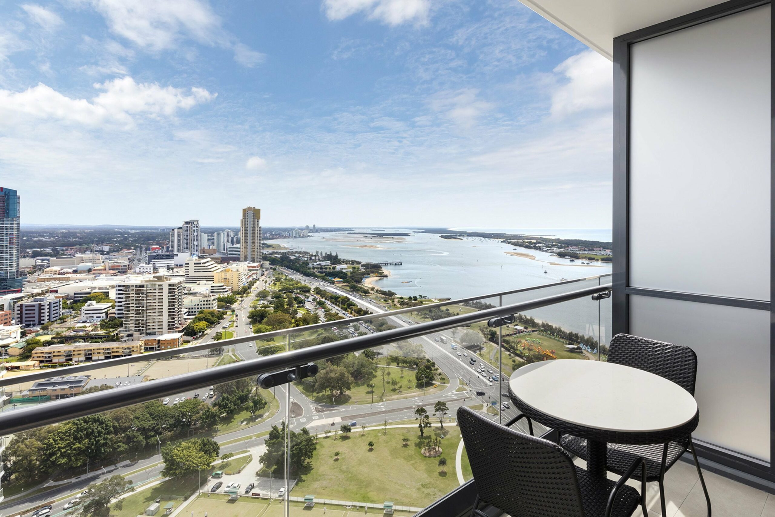 Meriton Suites Southport, Gold Coast