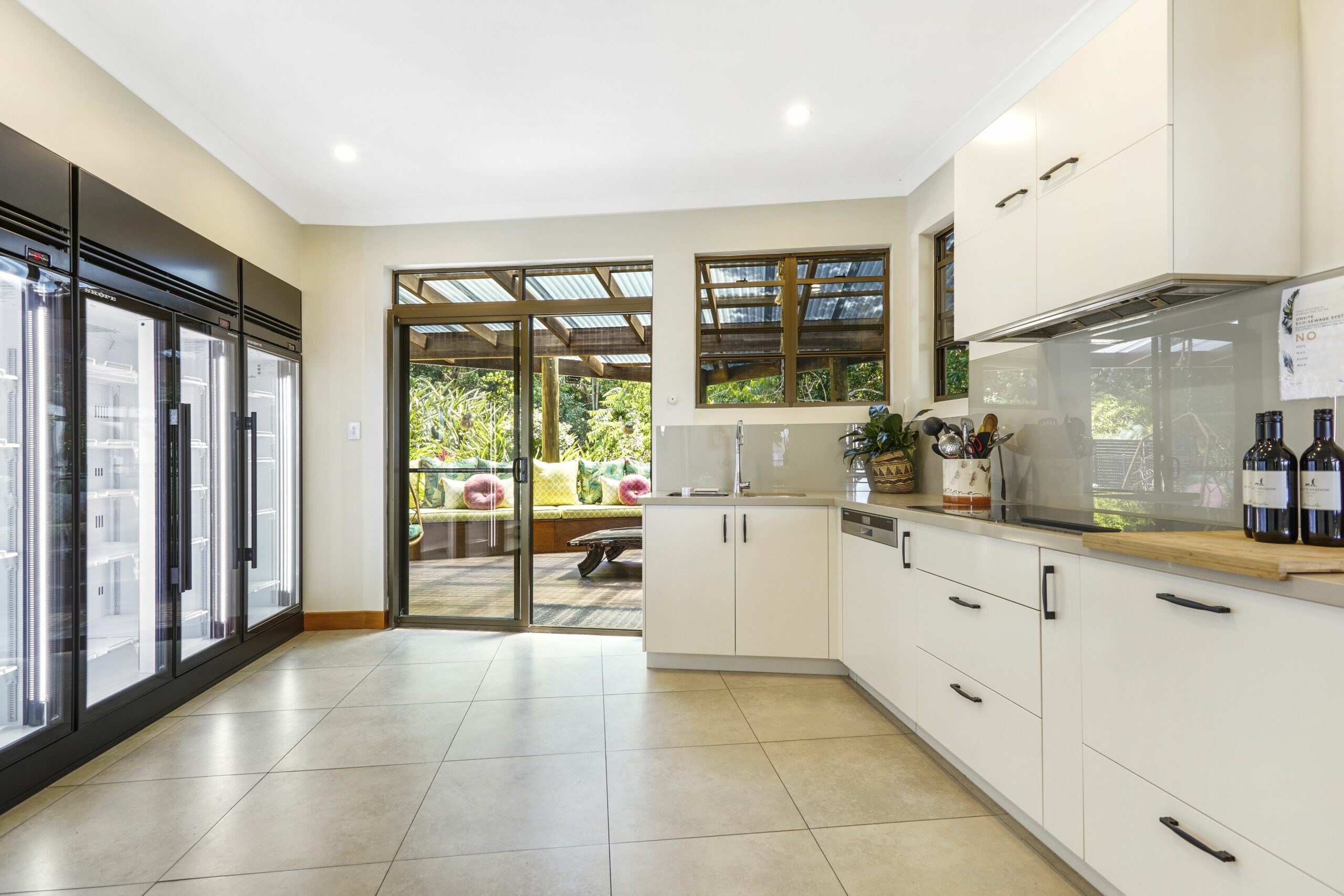 Aquila Retreat Mansion - Sleeps 30 - Covidsafe Events are Allowed