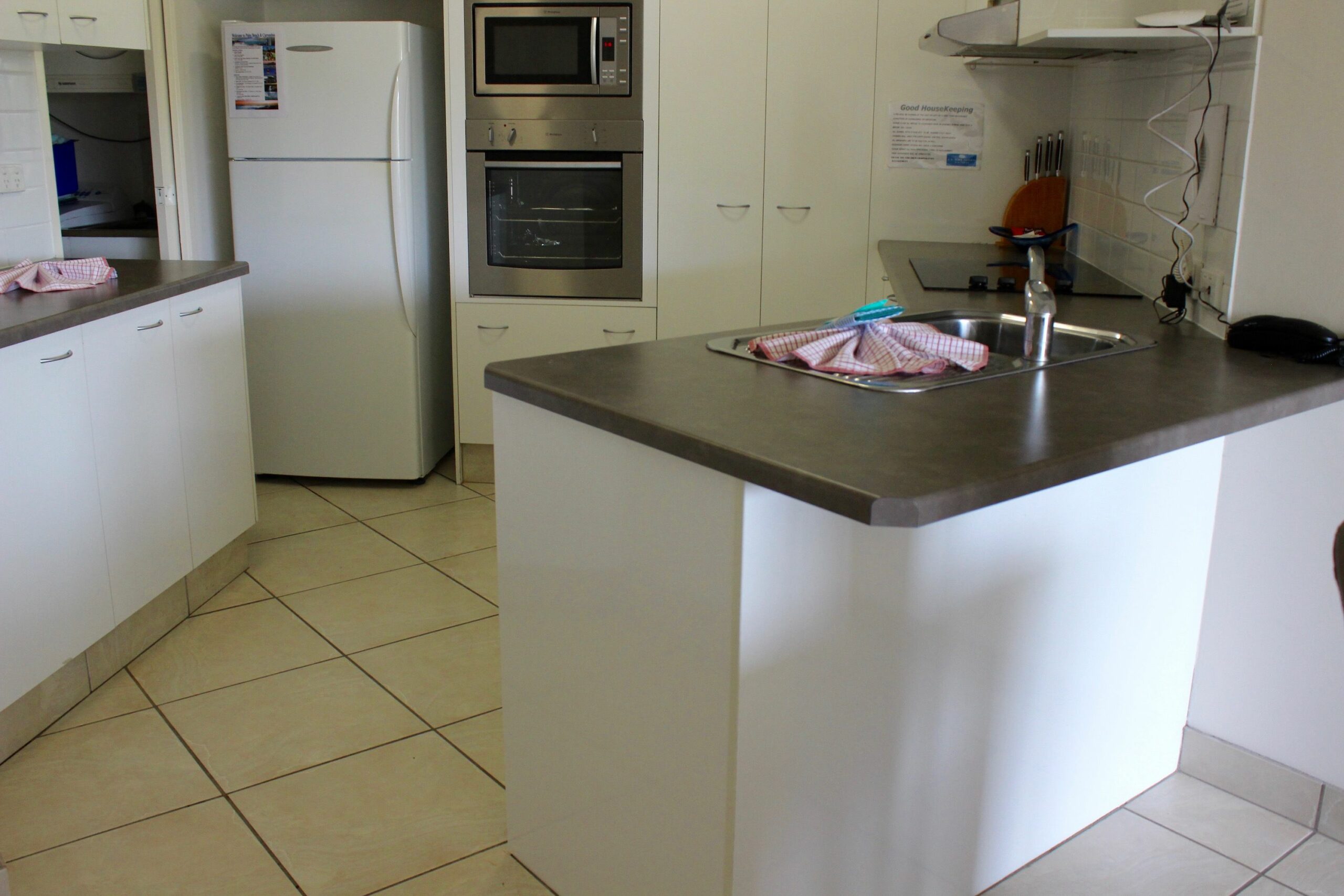 Currumbin Sands Holiday Apartments