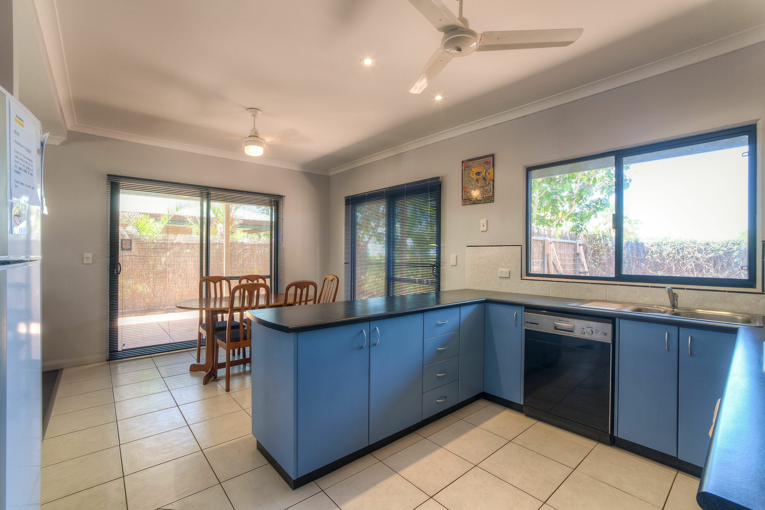 Ningaloo Breeze Villa 4