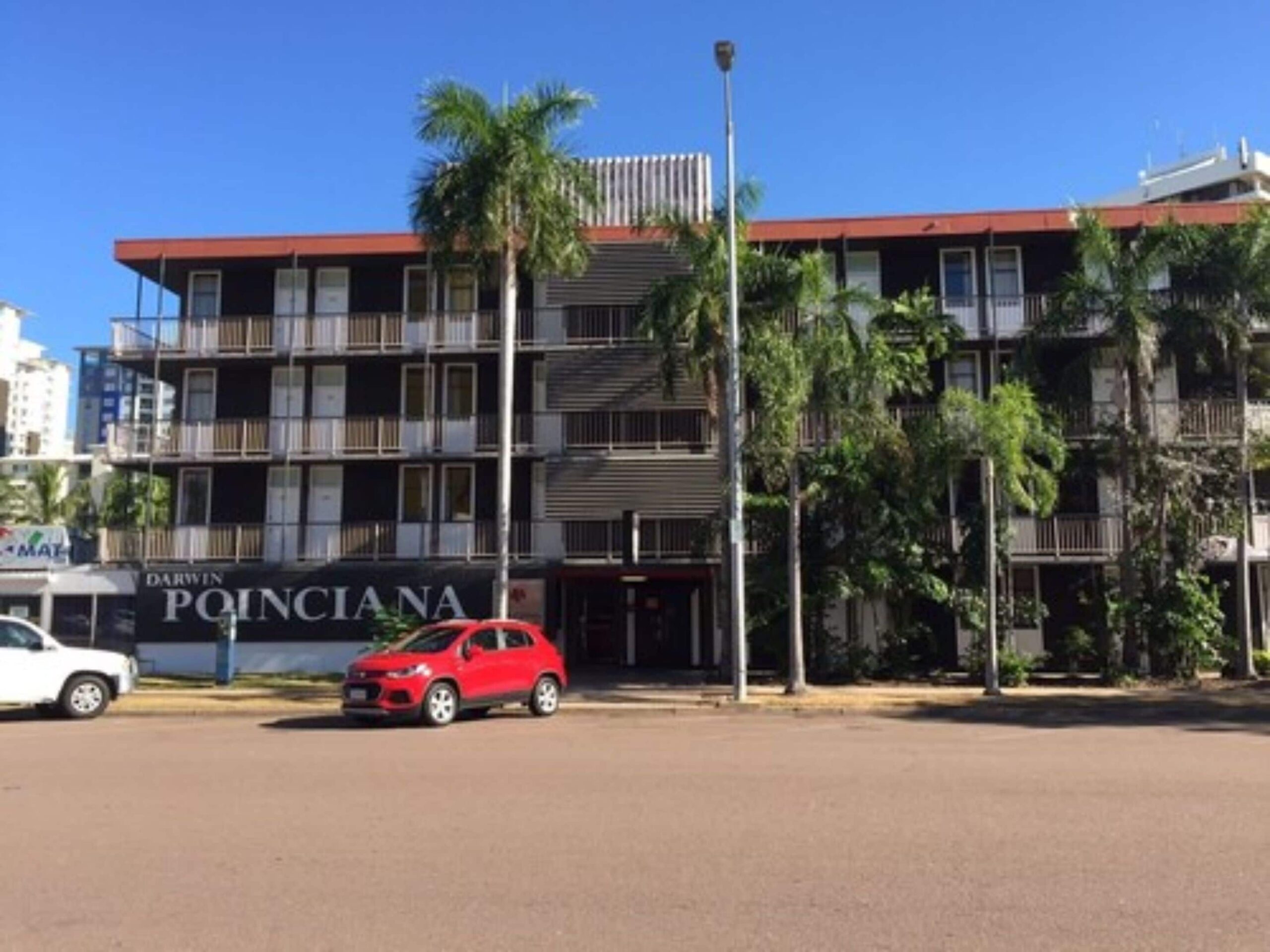 Darwin Poinciana Inn