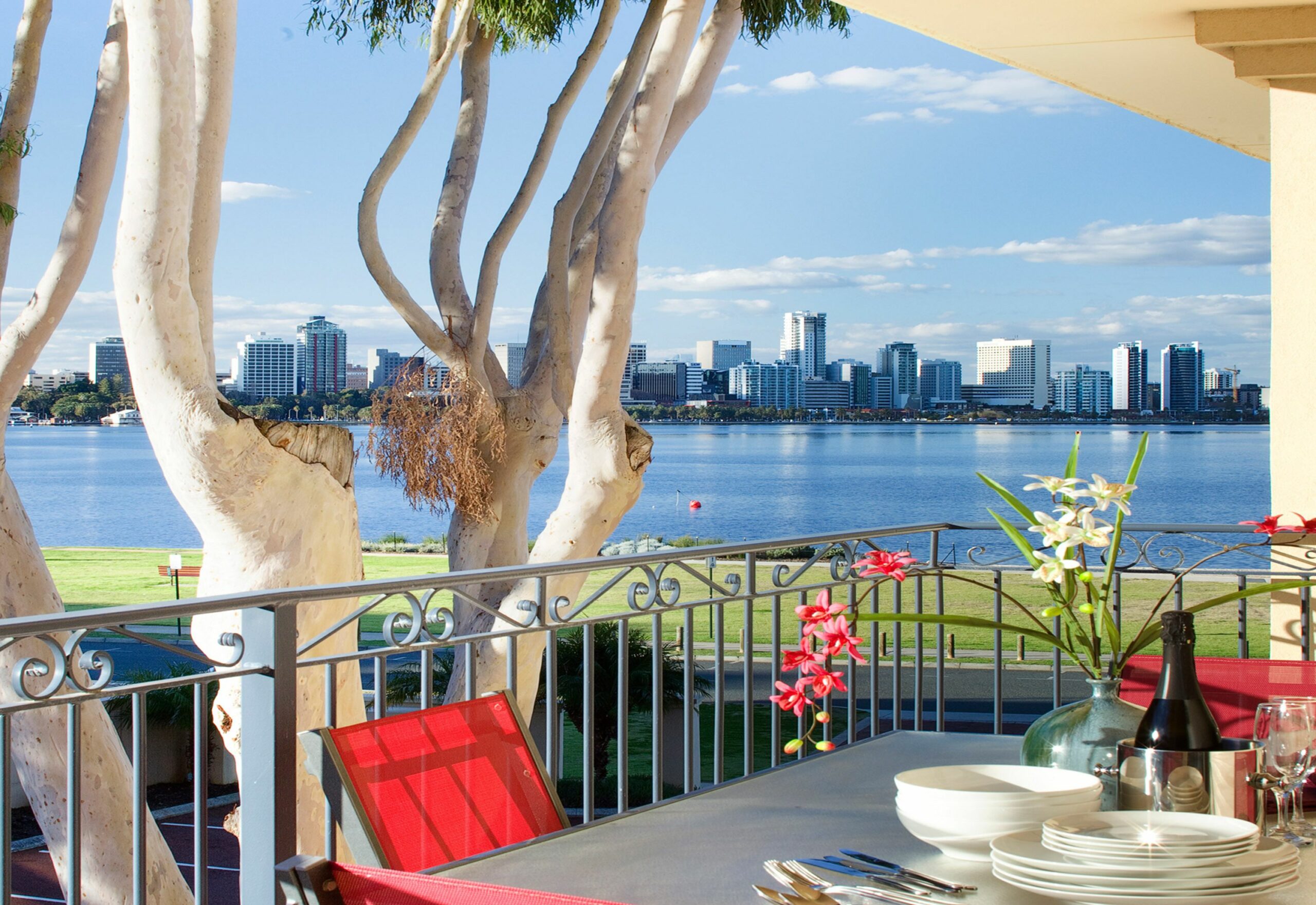 The Peninsula Riverside Serviced Apartments