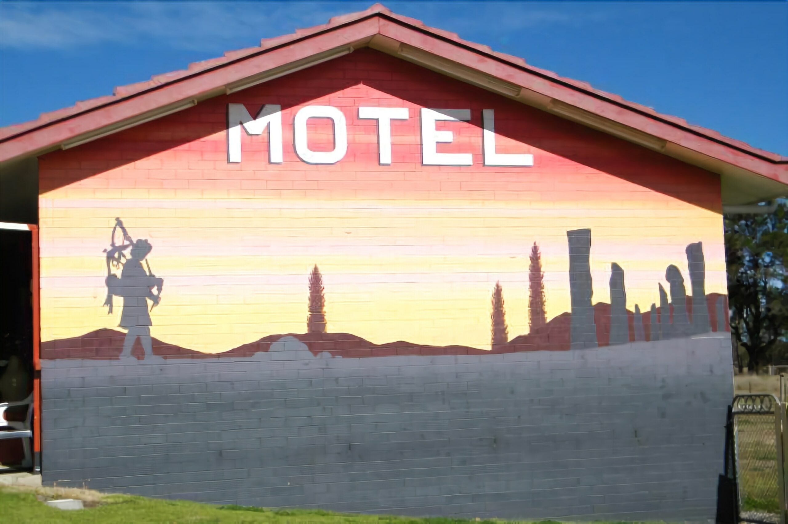 The Clansman Motel