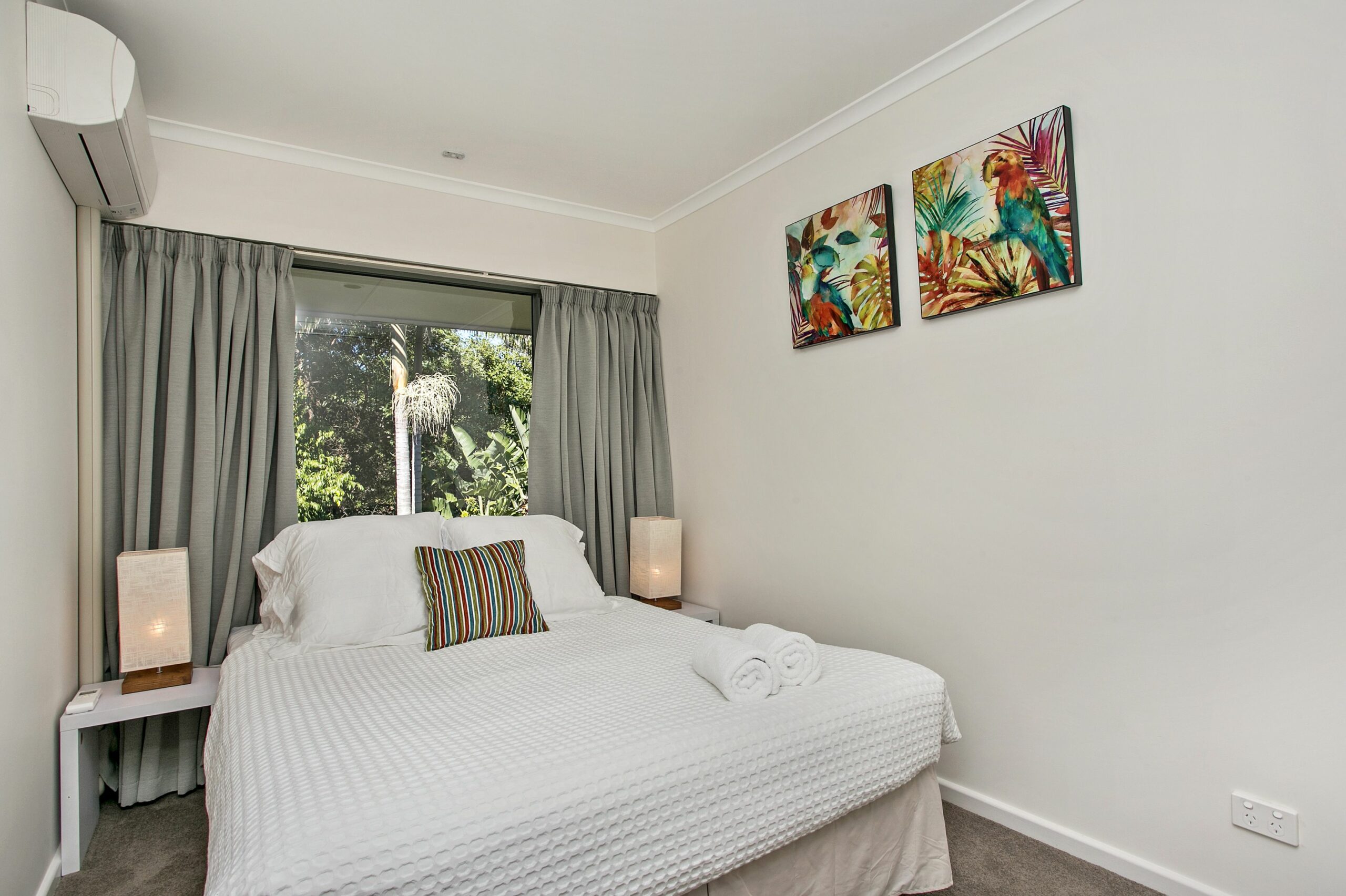 2 James Cook Apartments Holiday Rental