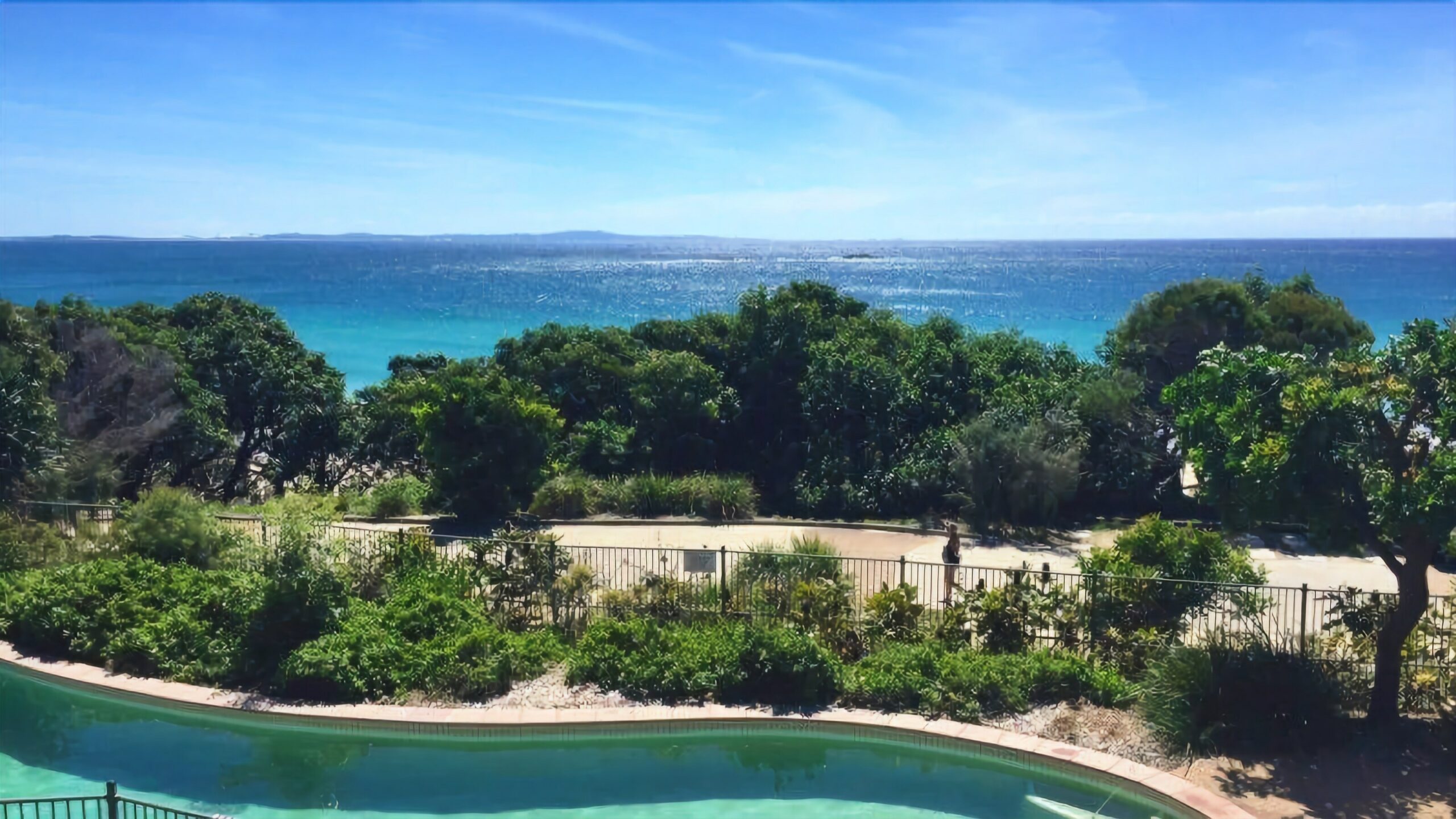 Stradbroke Island Beach Hotel