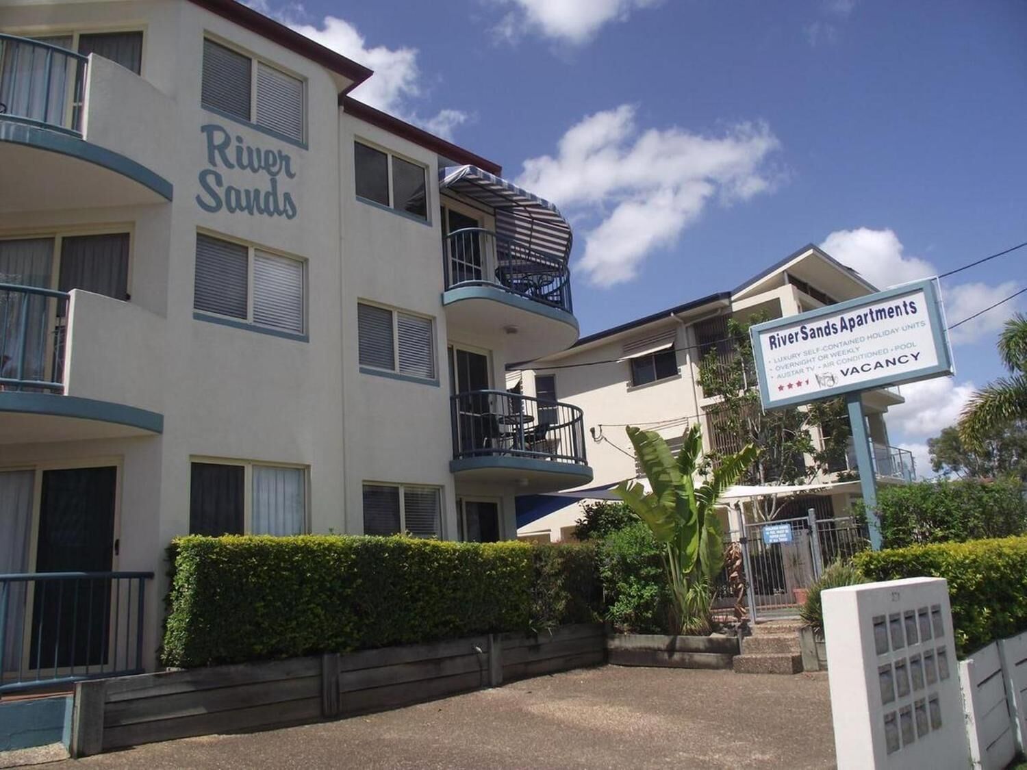 River Sands Apartments