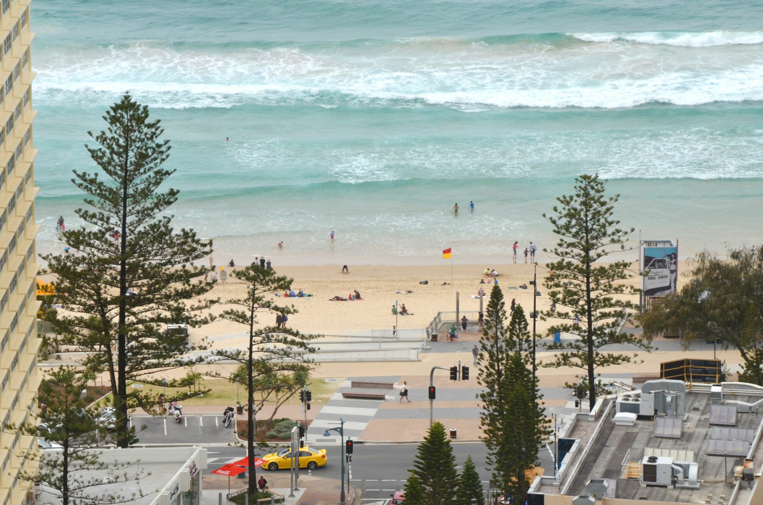 Chevron Renaissance - HR Surfers Paradise