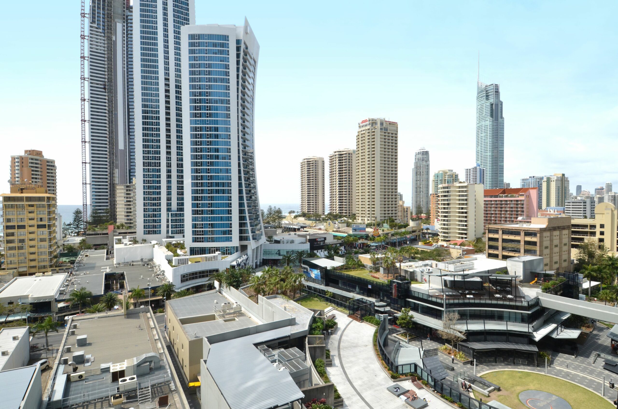 Circle on Cavill - HR Surfers Paradise