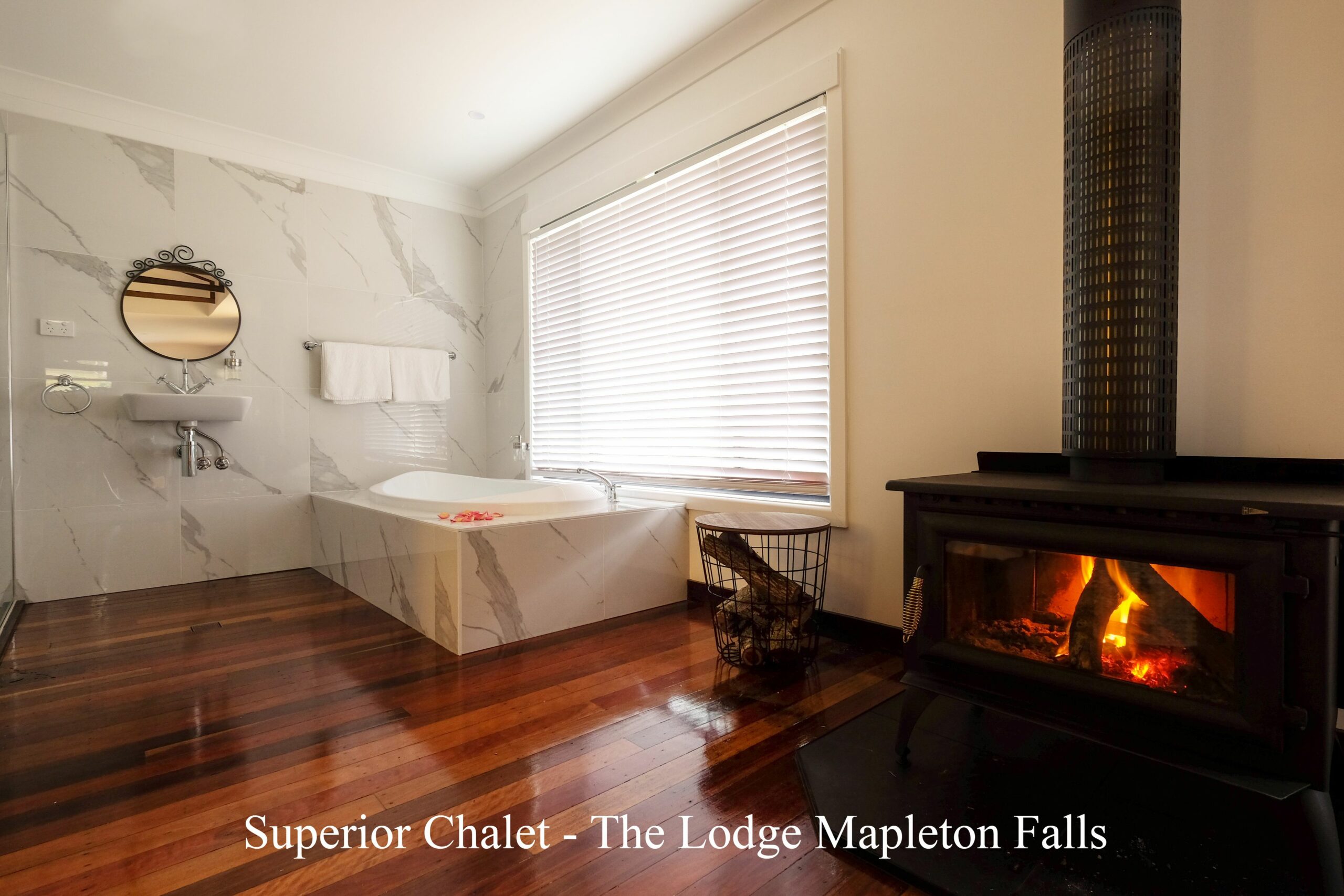The Lodge Mapleton Falls