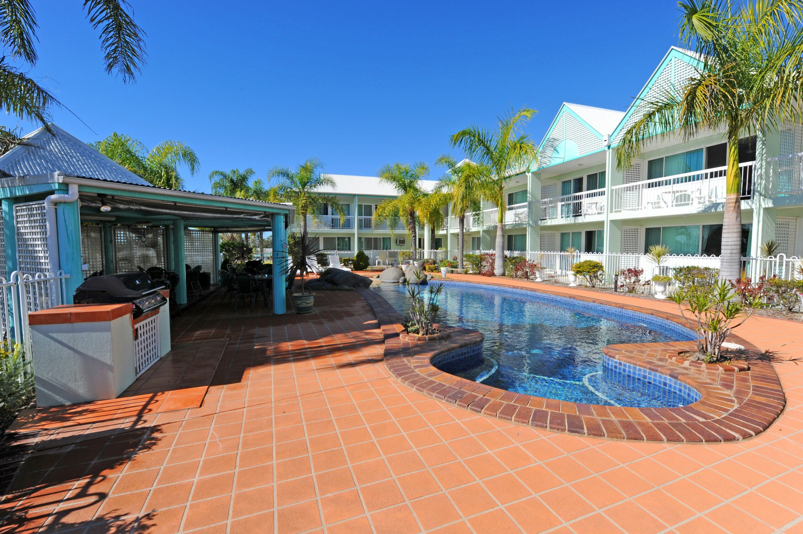 Reef Adventureland Motor Inn