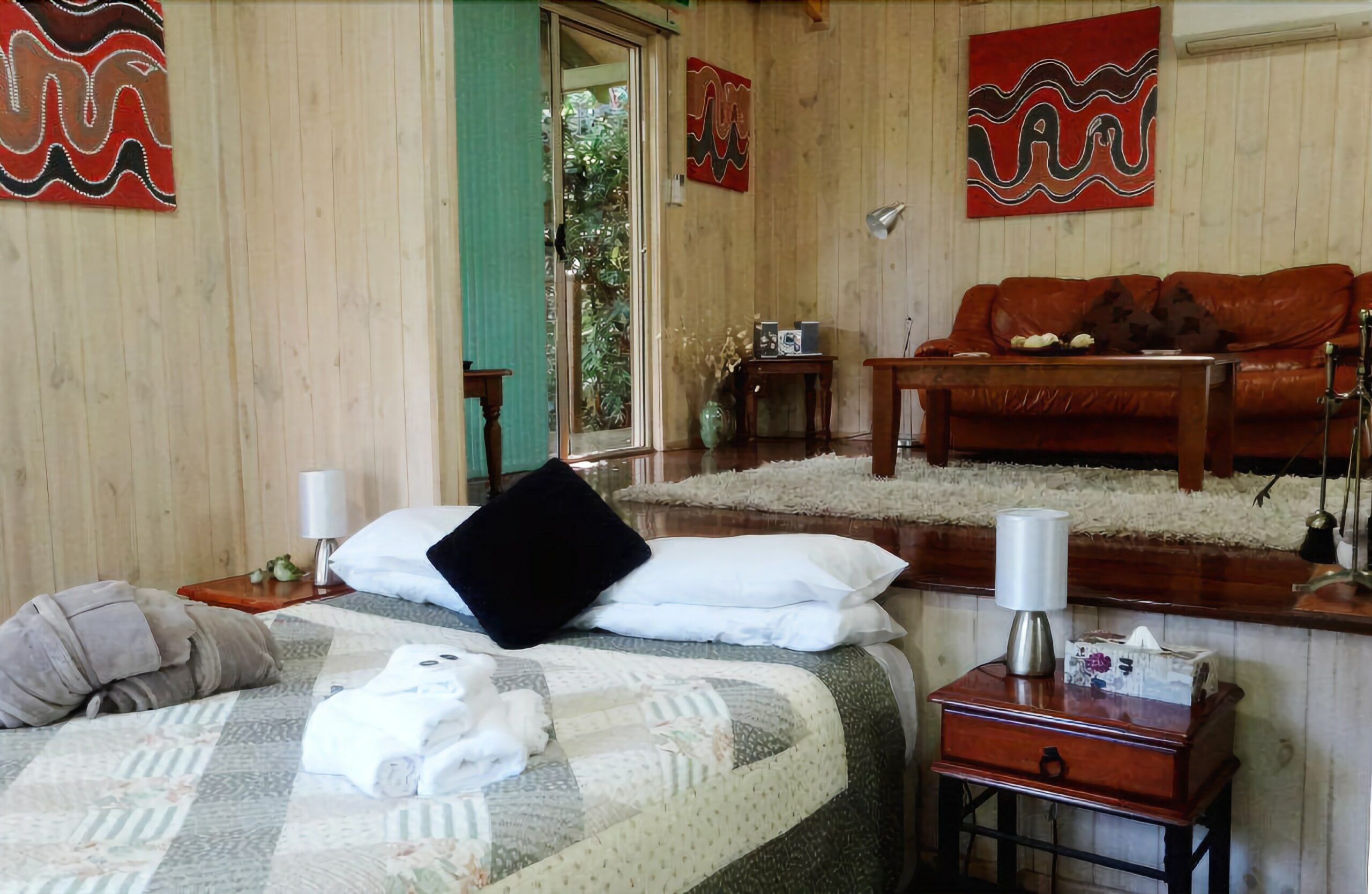 Treetops Accommodation Montville