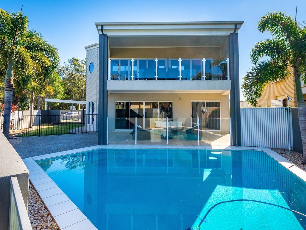 Bribie Beauty, Perfect for a Family Holiday, Elkhorn Ave, Bellara