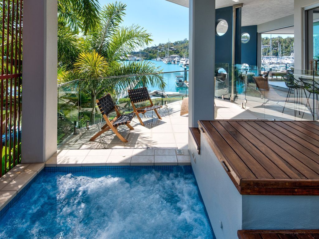 Pavillions 19, Hamilton Island