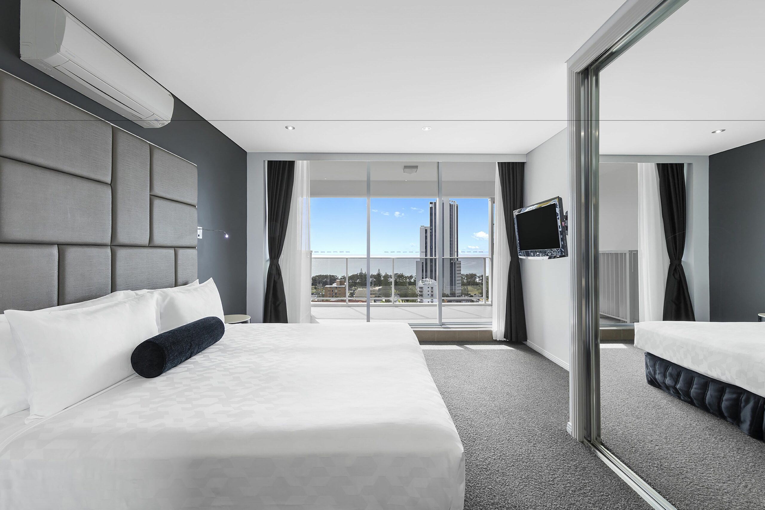 Meriton Suites Broadbeach, Gold Coast