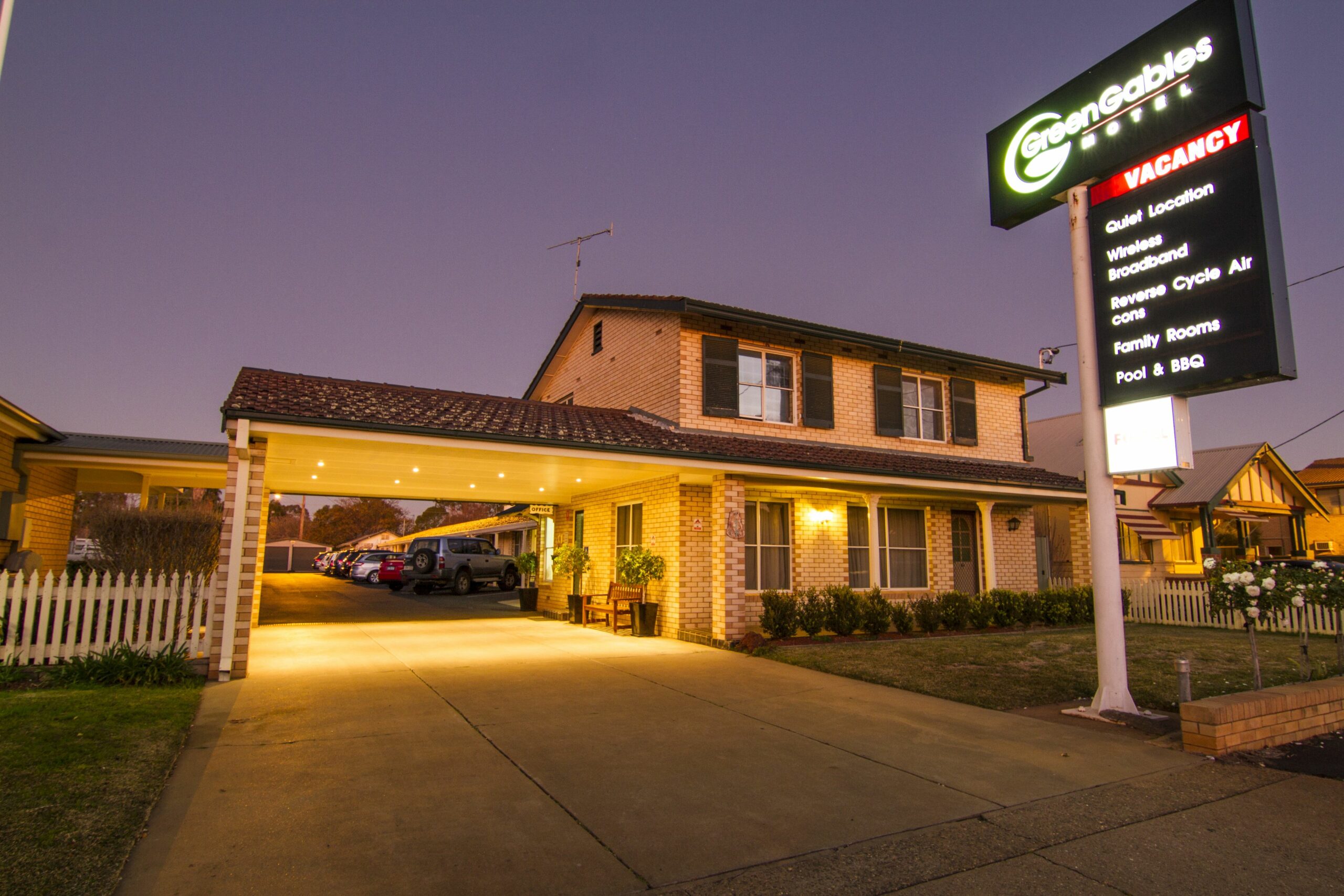 Green Gables Motel