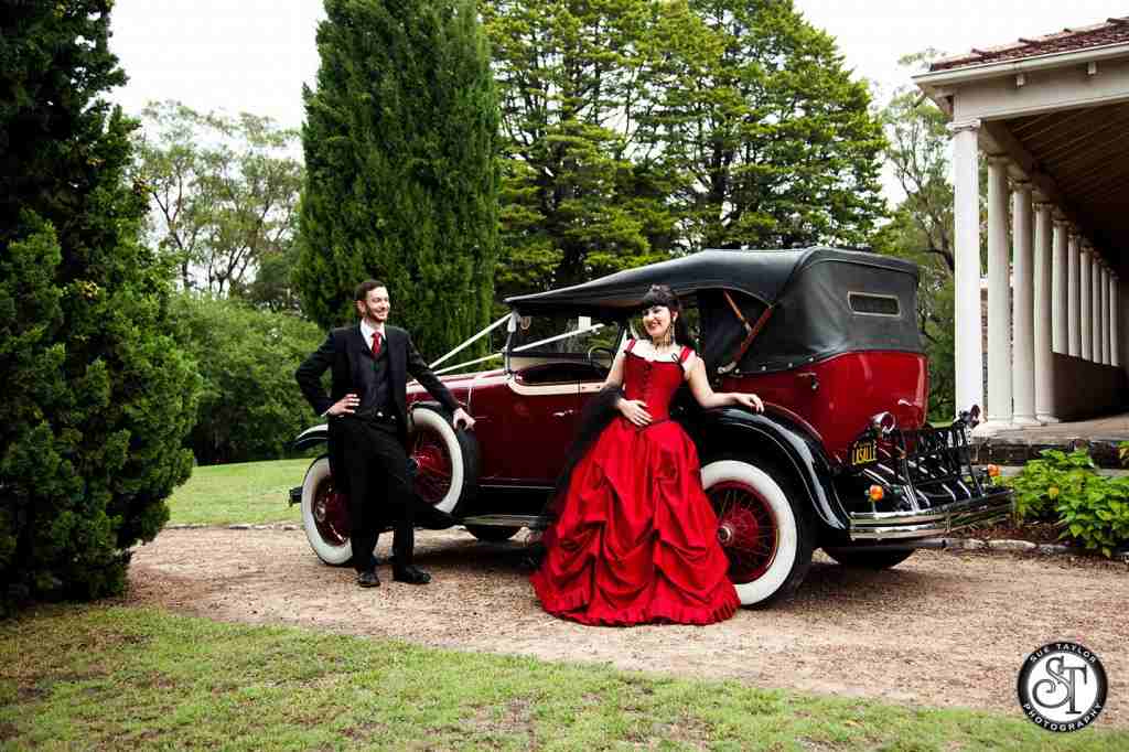 Three hour Blue Mountains Tour in one of our Vintage 1929 Cadillac LaSalles with a luxurious picnic.