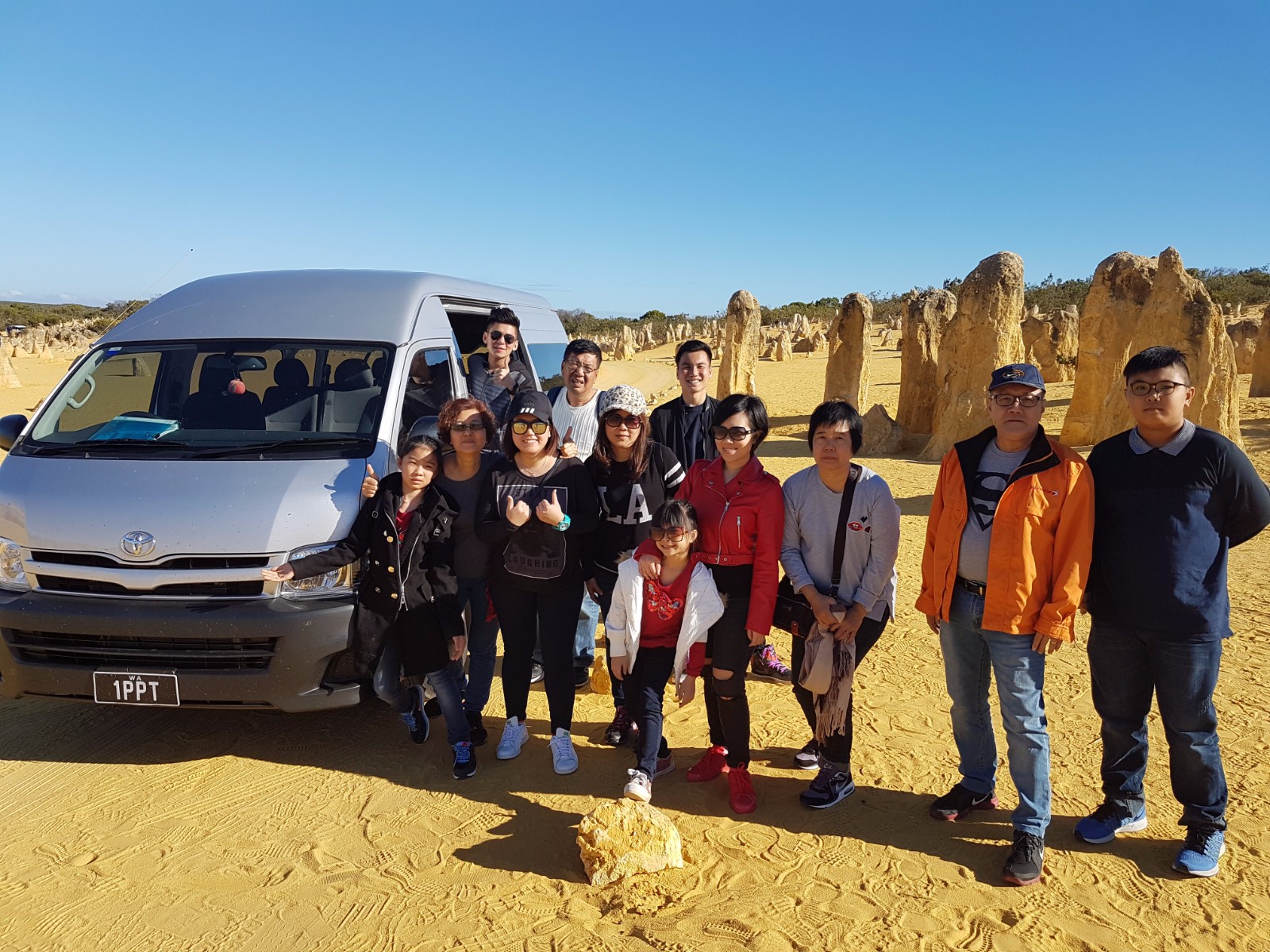 Adventurous full day Pinnacles and Lancelin sandboarding and 4WD experience group tour - every SUNDAY!
