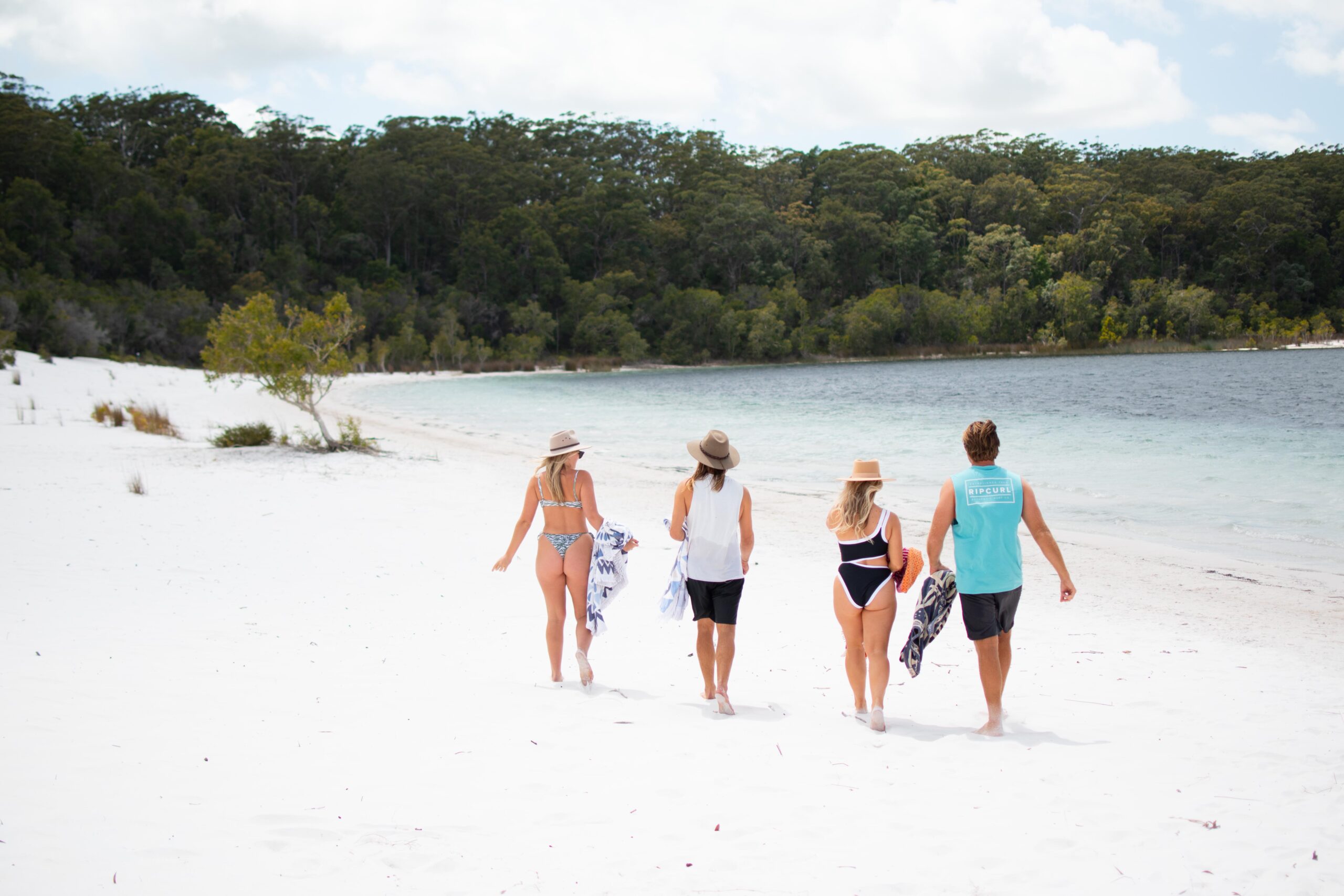 Deluxe Fraser Island Beach House Tagalong Tour 3 Day