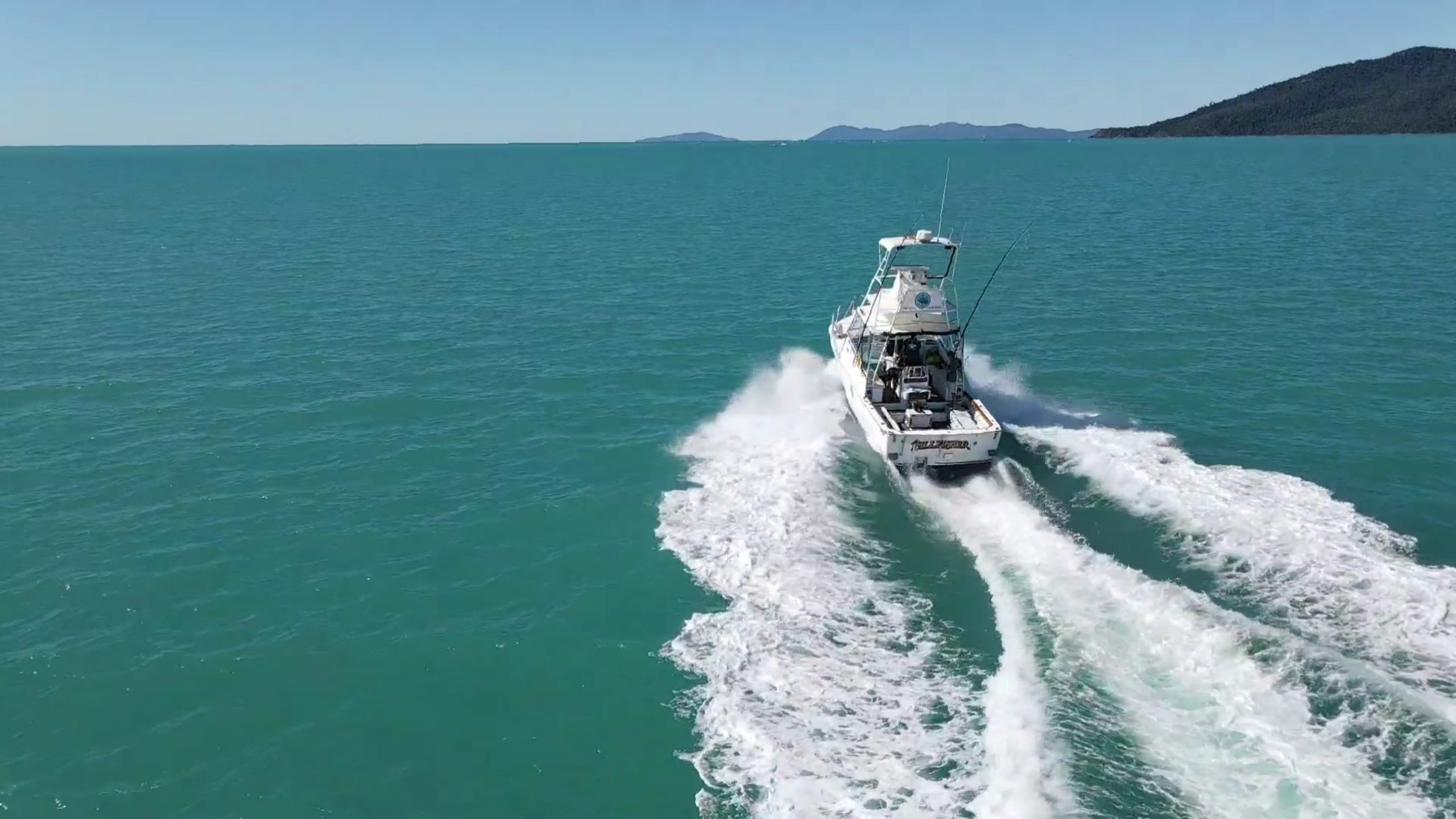 Full Day Private Fishing Charter Airlie Beach Whitsunday Islands & Shoals