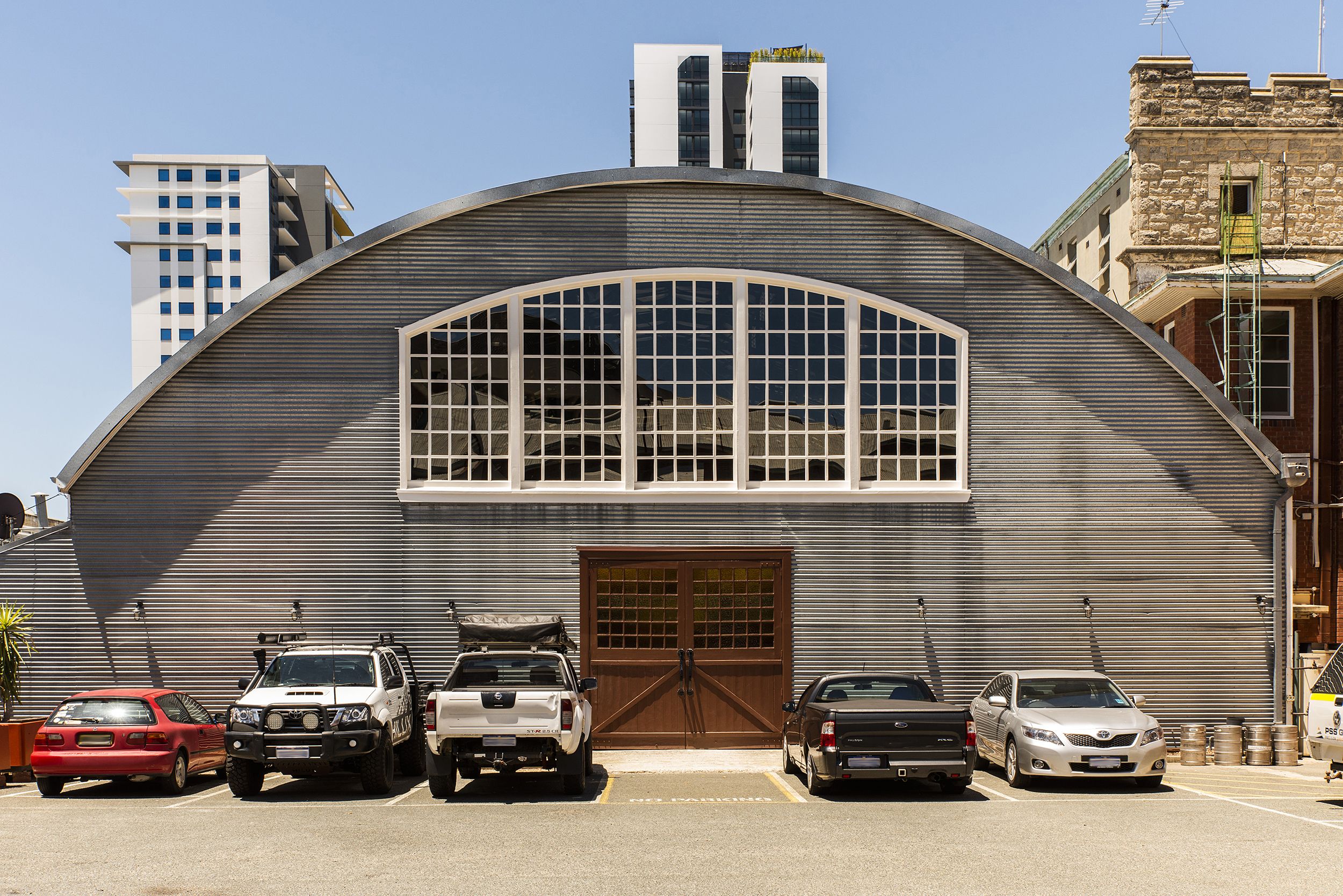 The Old Swan Barracks - Hostel