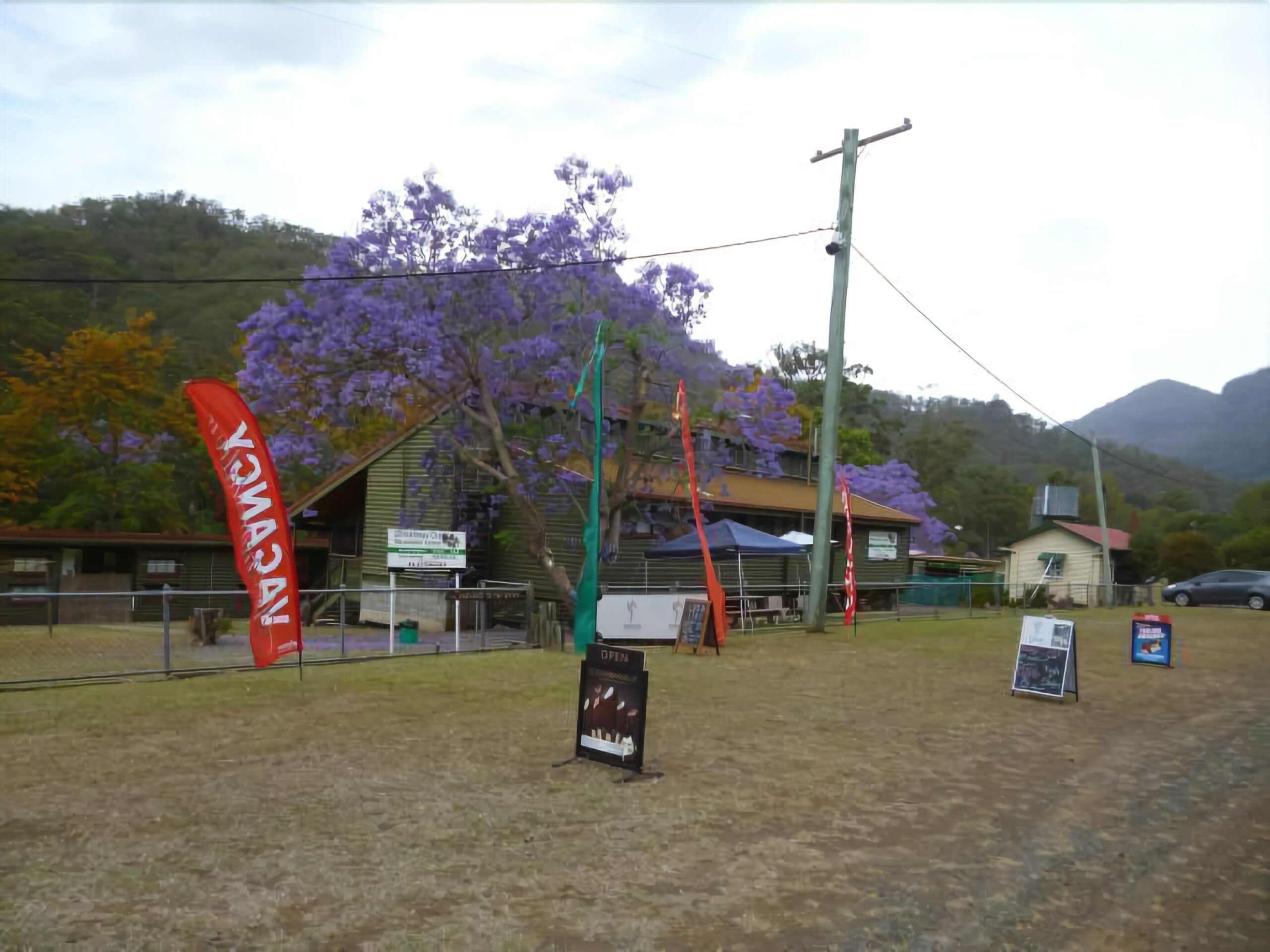 Christmas Creek Cafe & Cabins