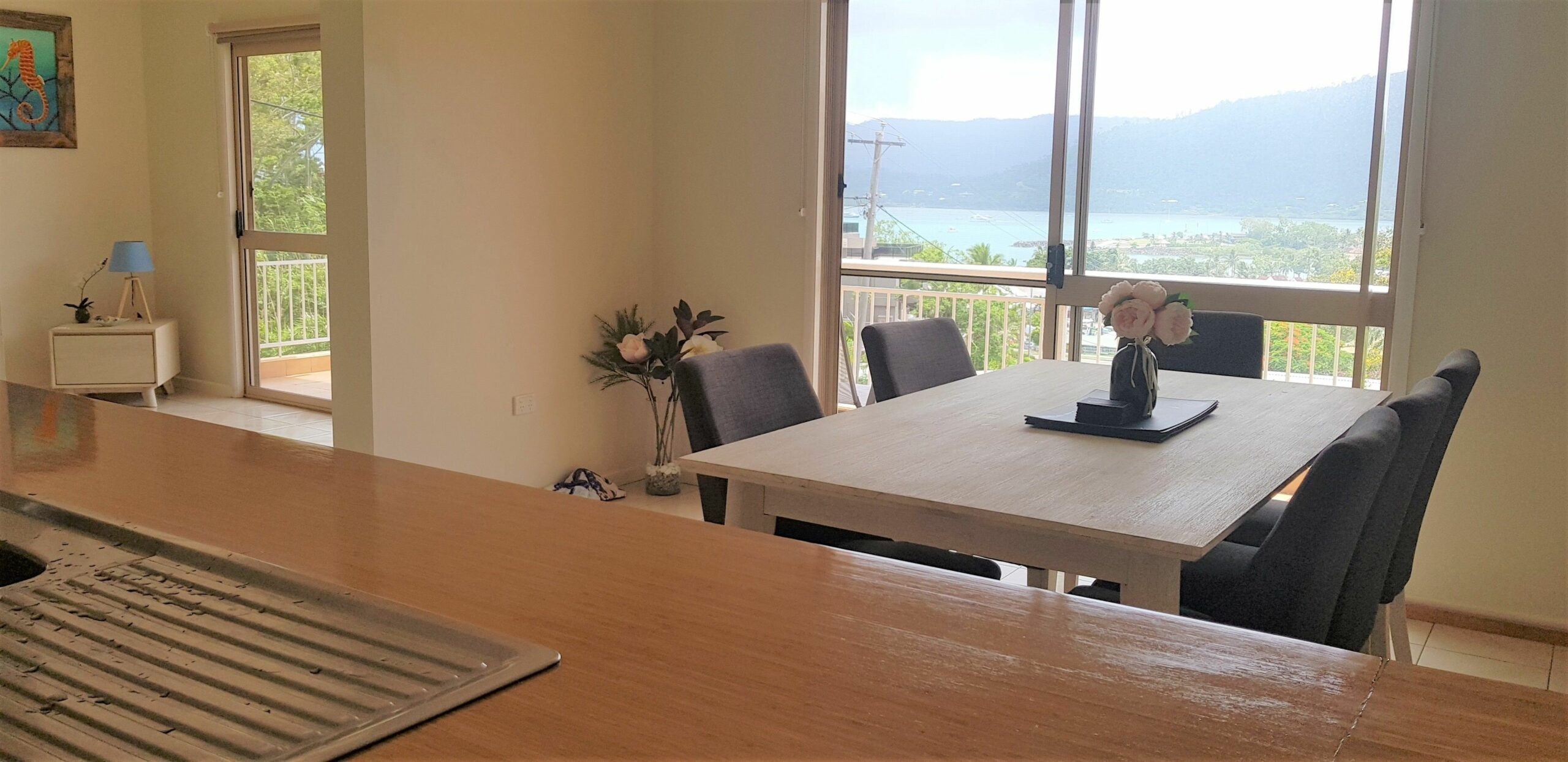 Beach House on Begley - Airlie Beach