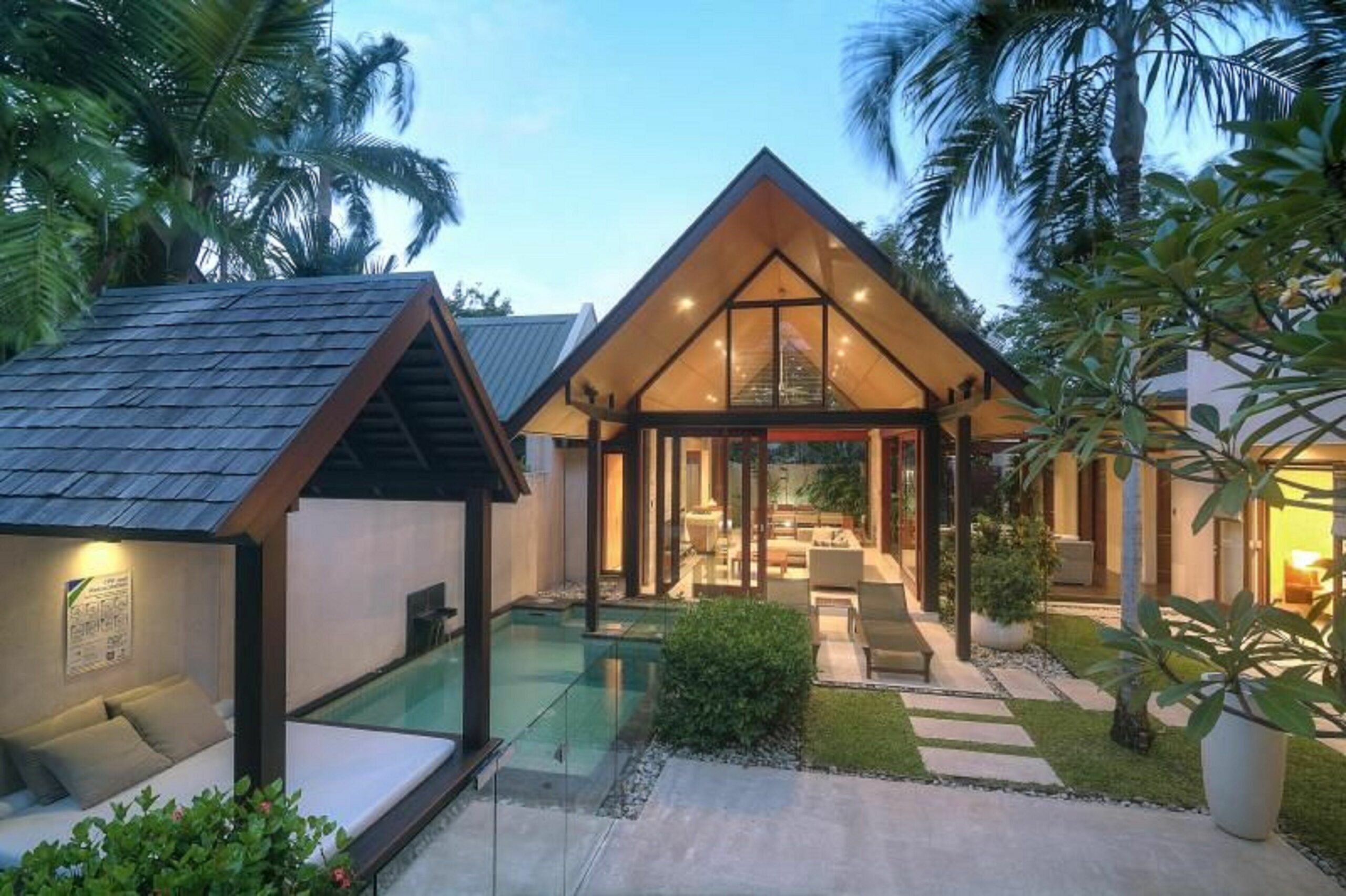 Niramaya Port Douglas 3 and 4 Bedroom Villas