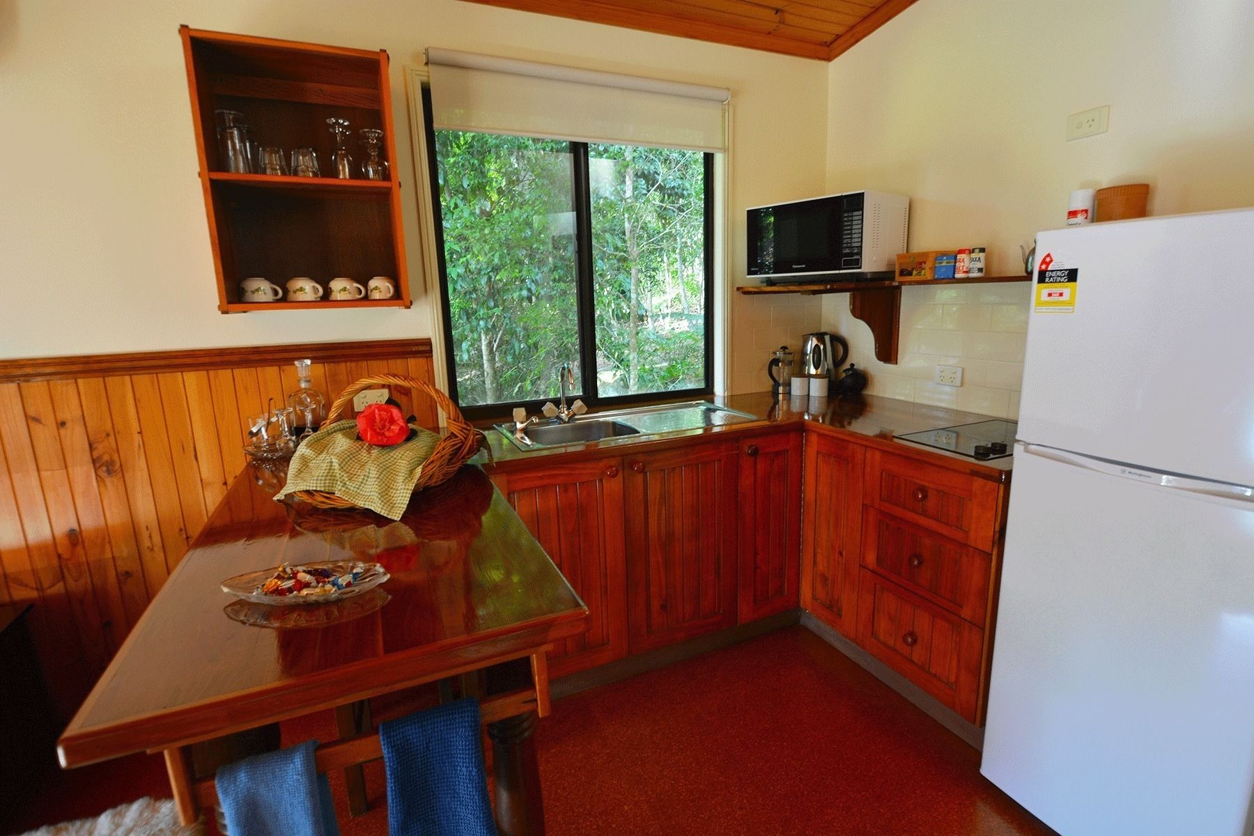 Montville Country Cabins